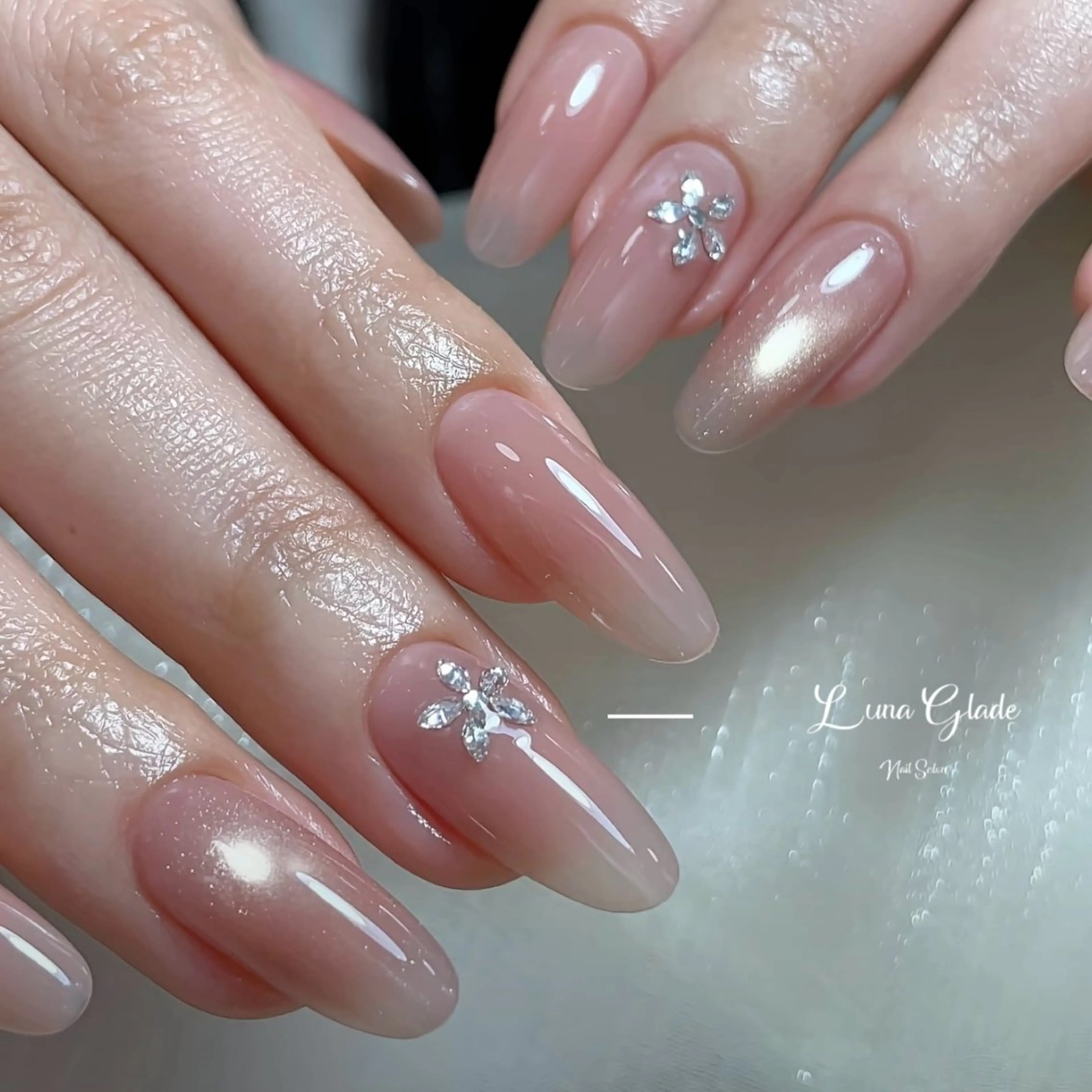 ネイル ハンドネイル Luna Glade Nail Salon所属・Luna Gladeのネイルデザイン
