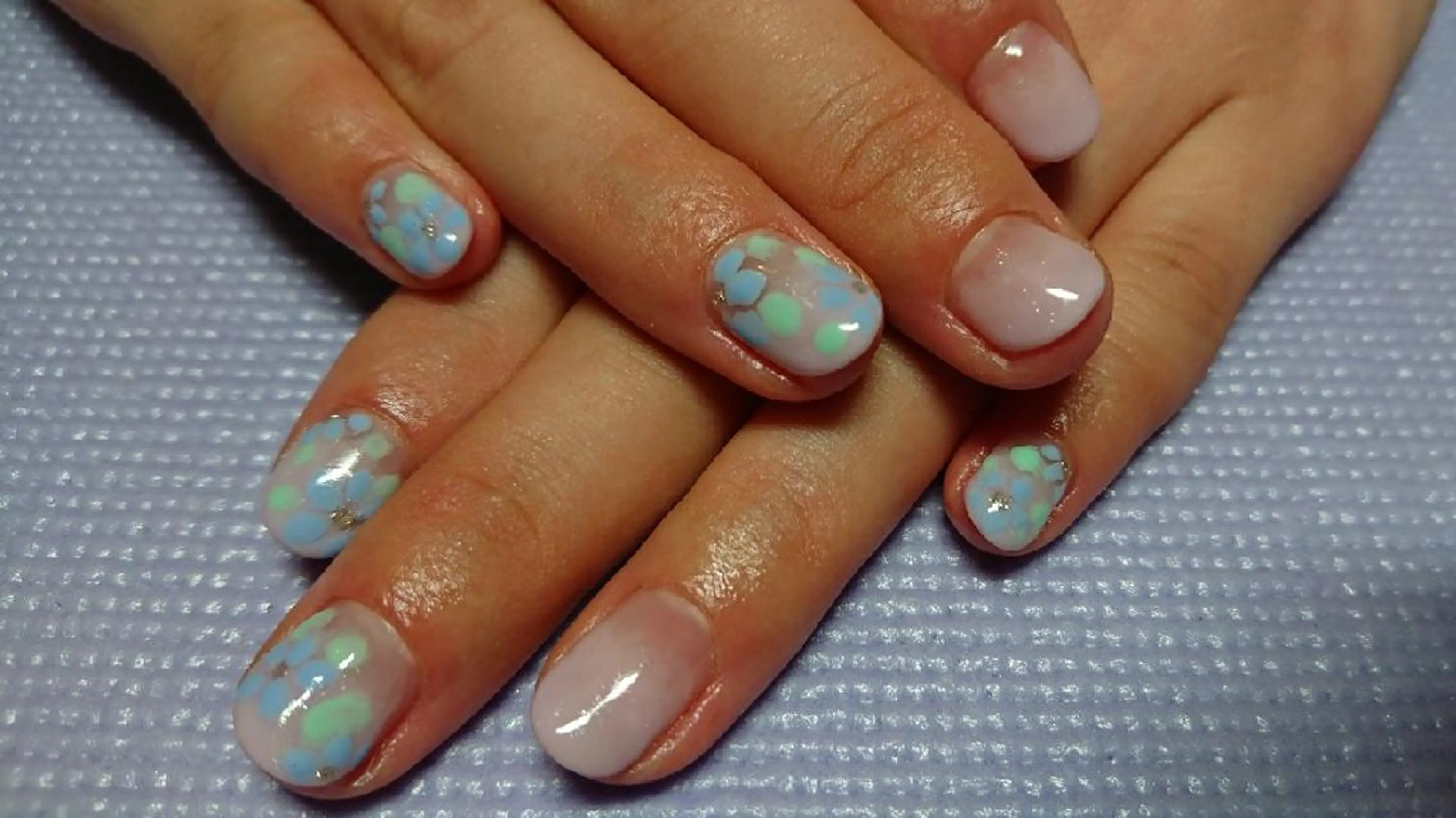 ネイル ニュアンスネイル 平野 亜季のネイルデザイン