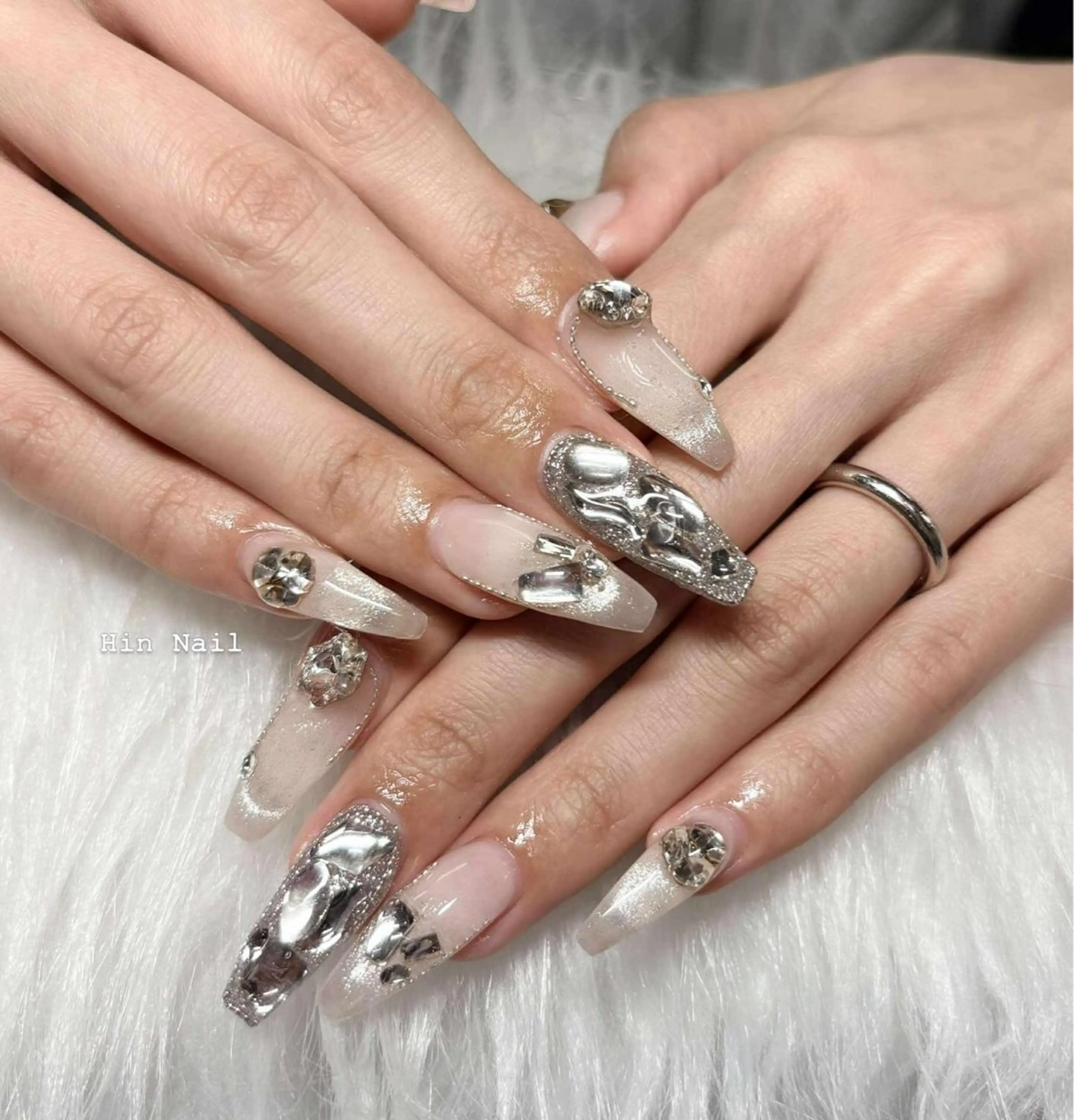 ネイル ハンドネイル HIN NAILのネイルデザイン