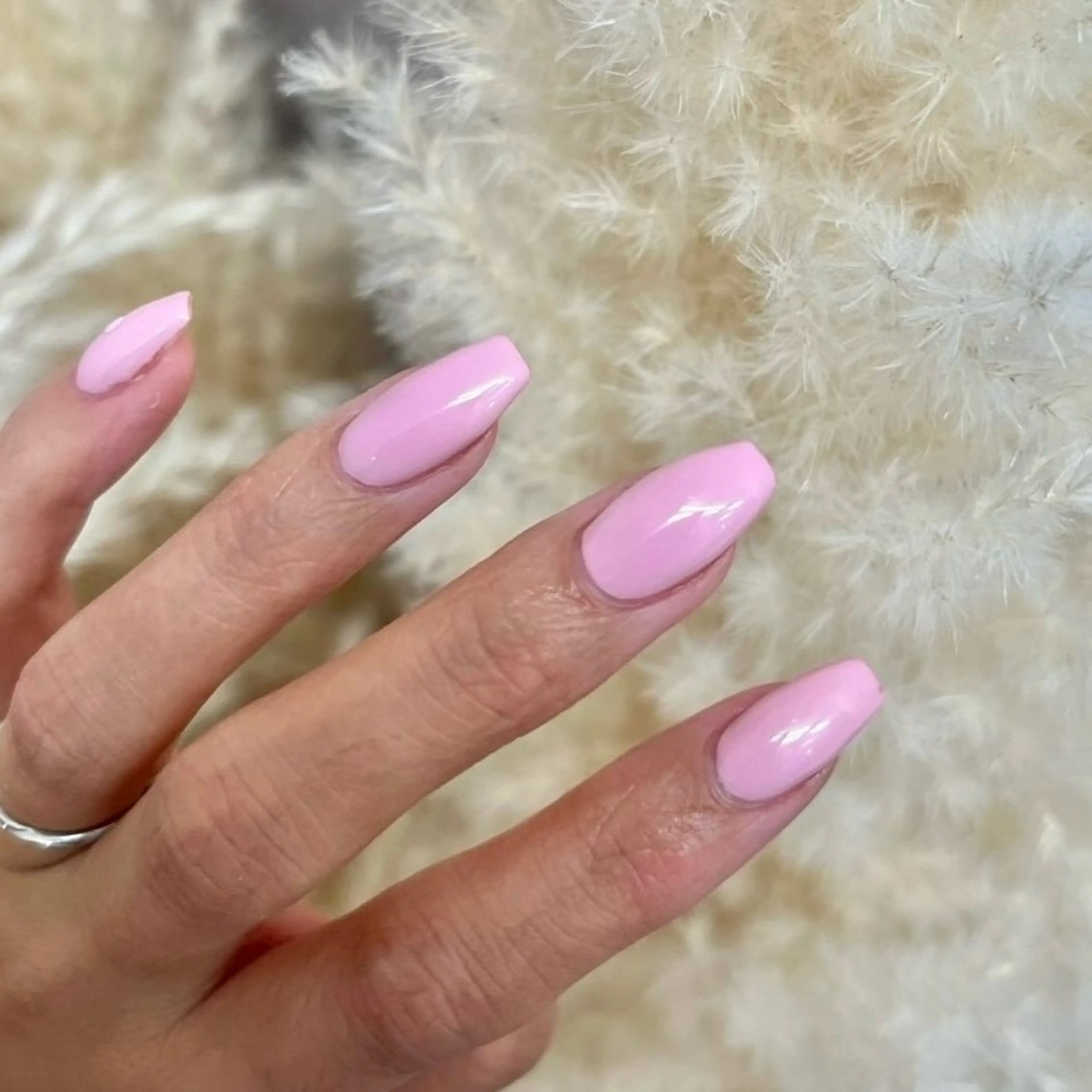 ネイル ワンカラーネイル パステルネイル ピンク MAAYA / ワンホンネイルのネイルデザイン