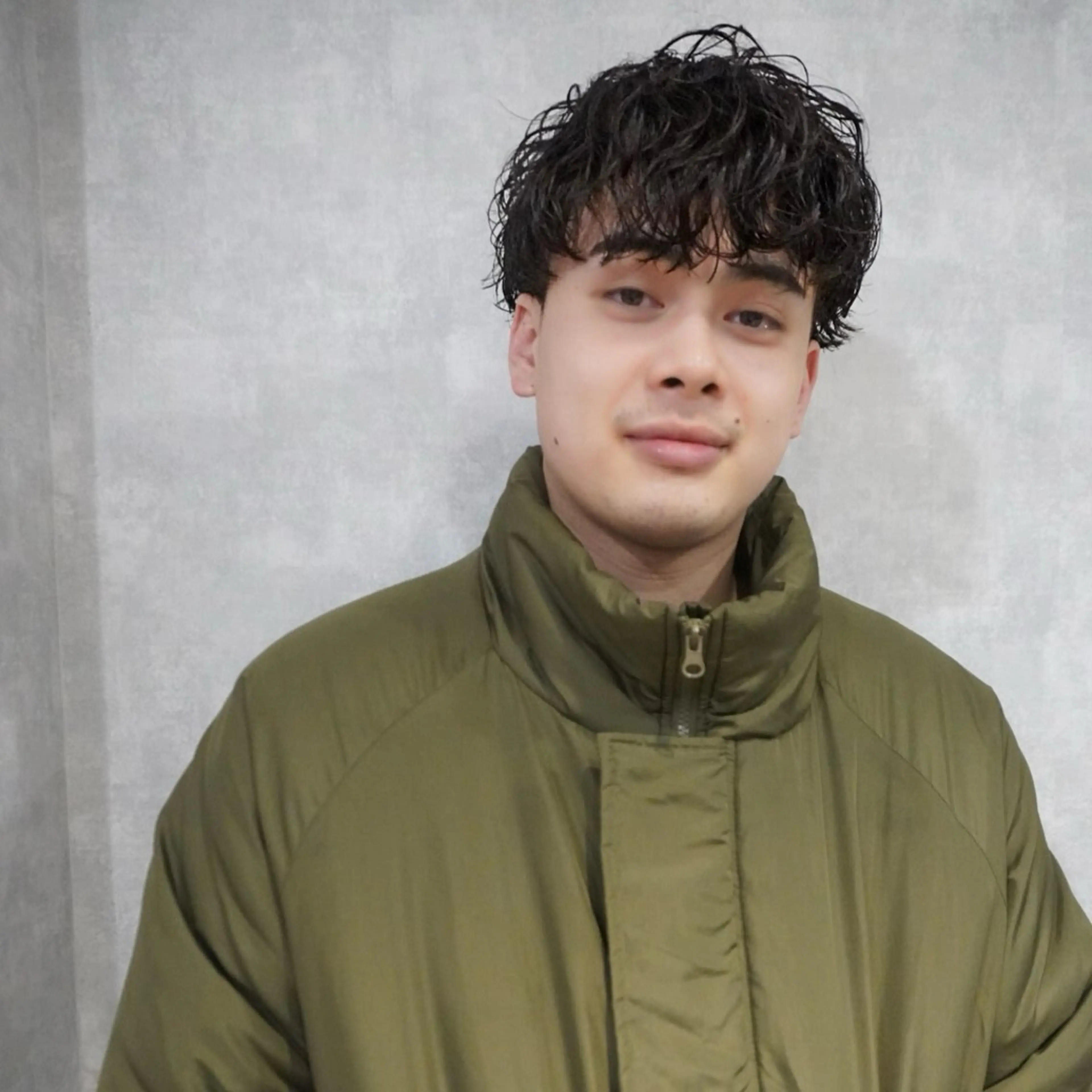 ミディアム パーマ メンズ ミディアムパーマ メンズパーマ 波巻きパーマ カット パーマ トリートメント 🔹YUTA🔹 メンズパーマのヘアスタイル