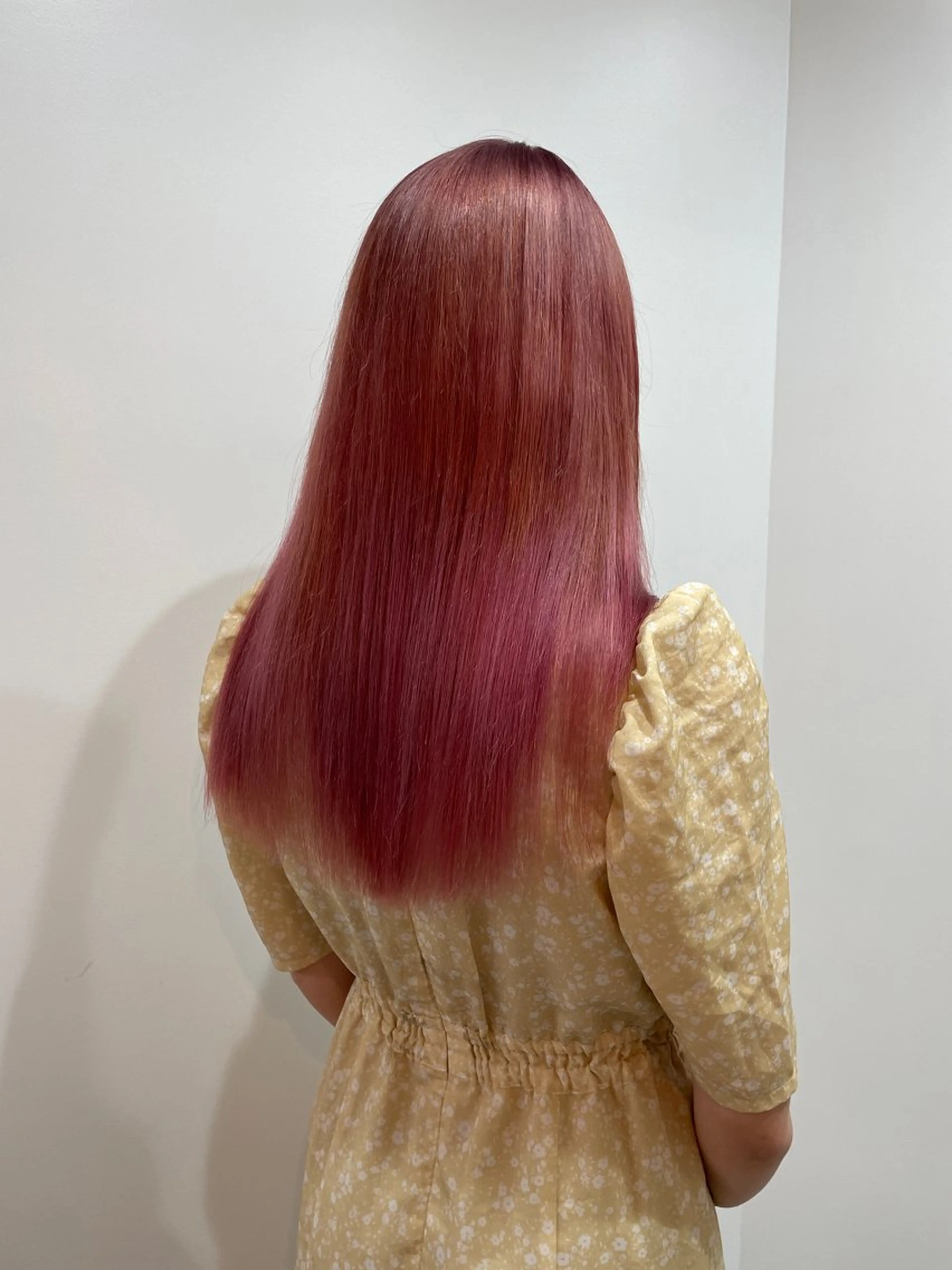 ロング カラー 切りっぱなしボブ レイヤー/縮毛矯正のヘアスタイル