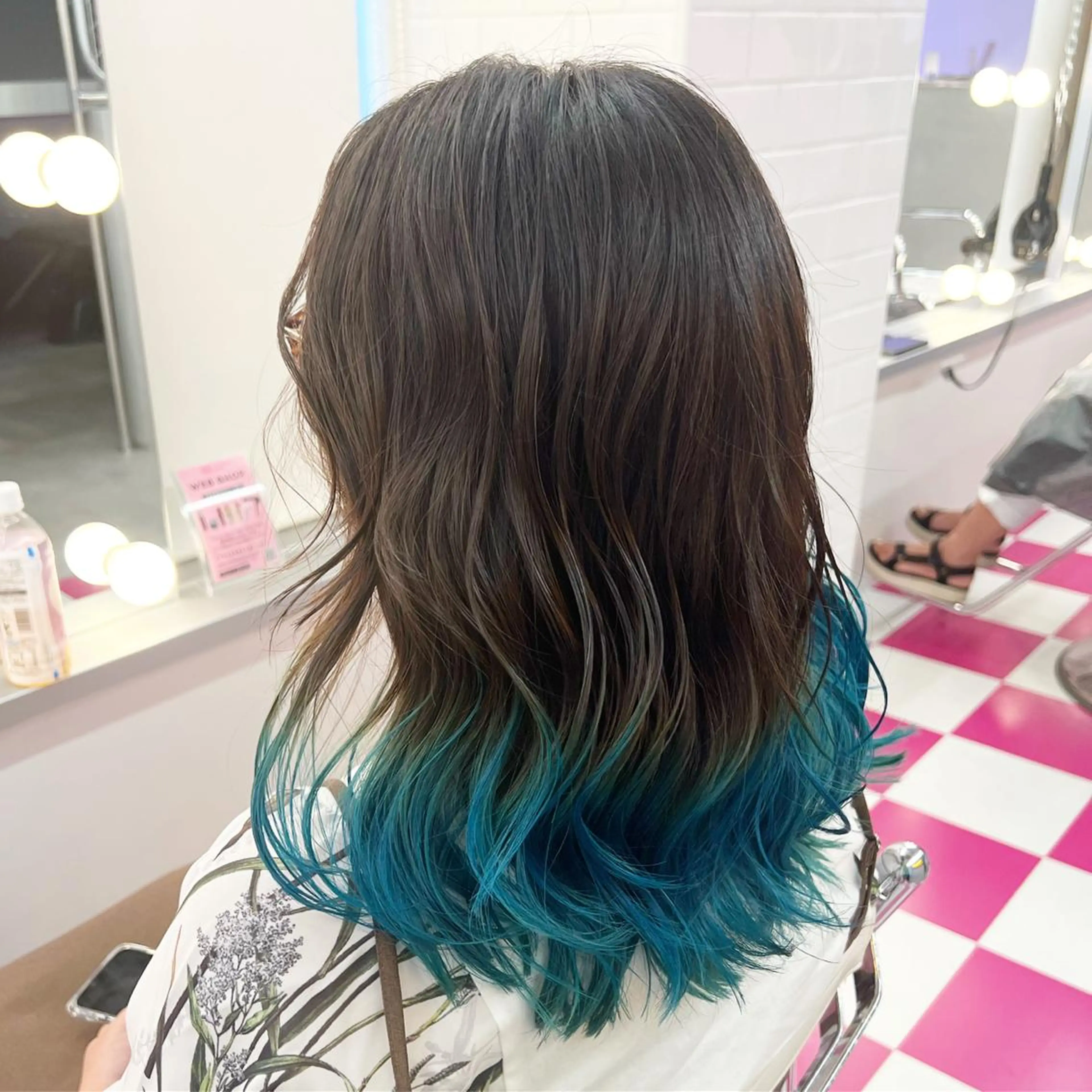 セミロング カラー ELU.☁️ ARIのヘアスタイル