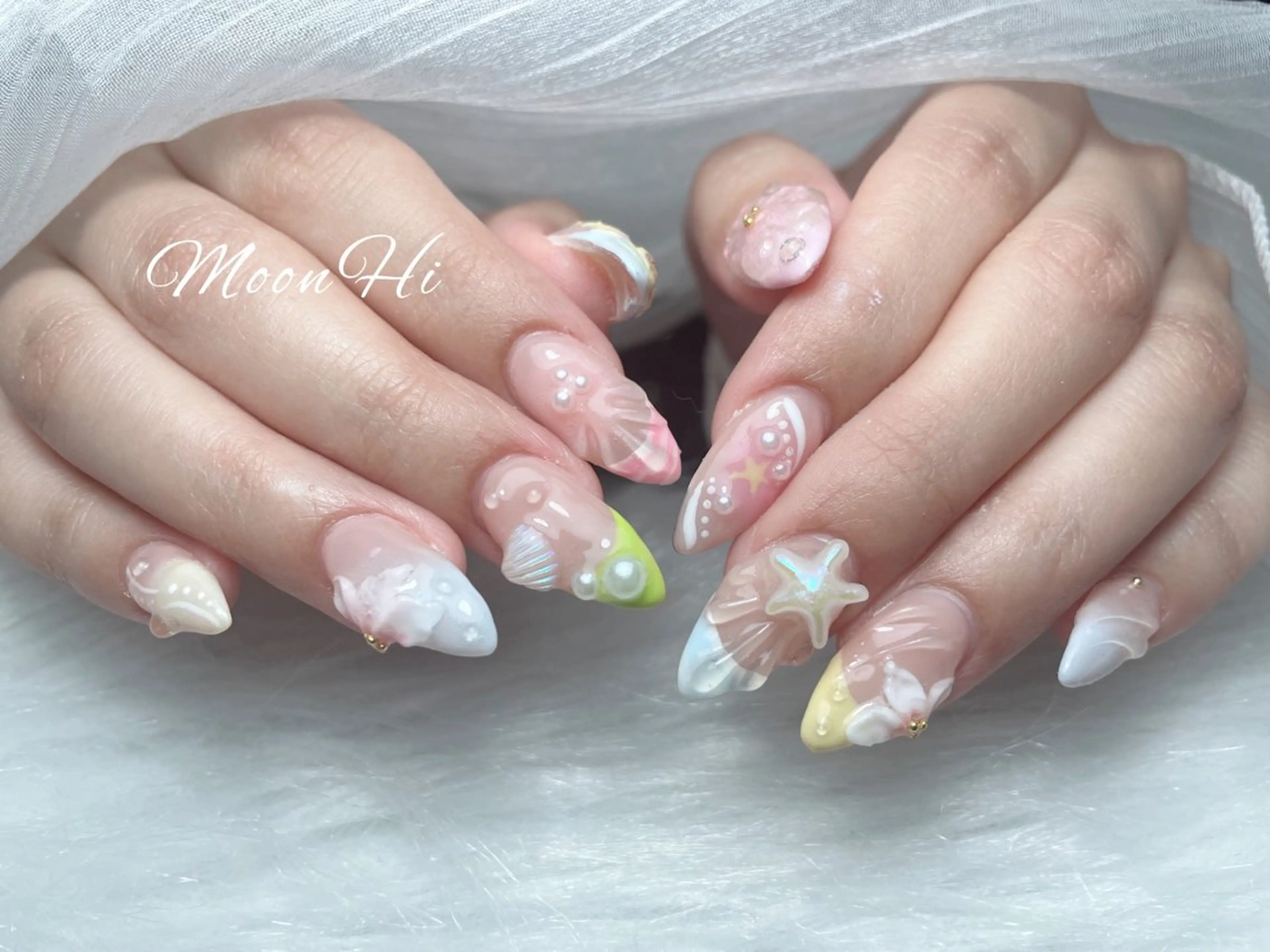 ネイル MoonHi Nail 朝霞台のネイルデザイン