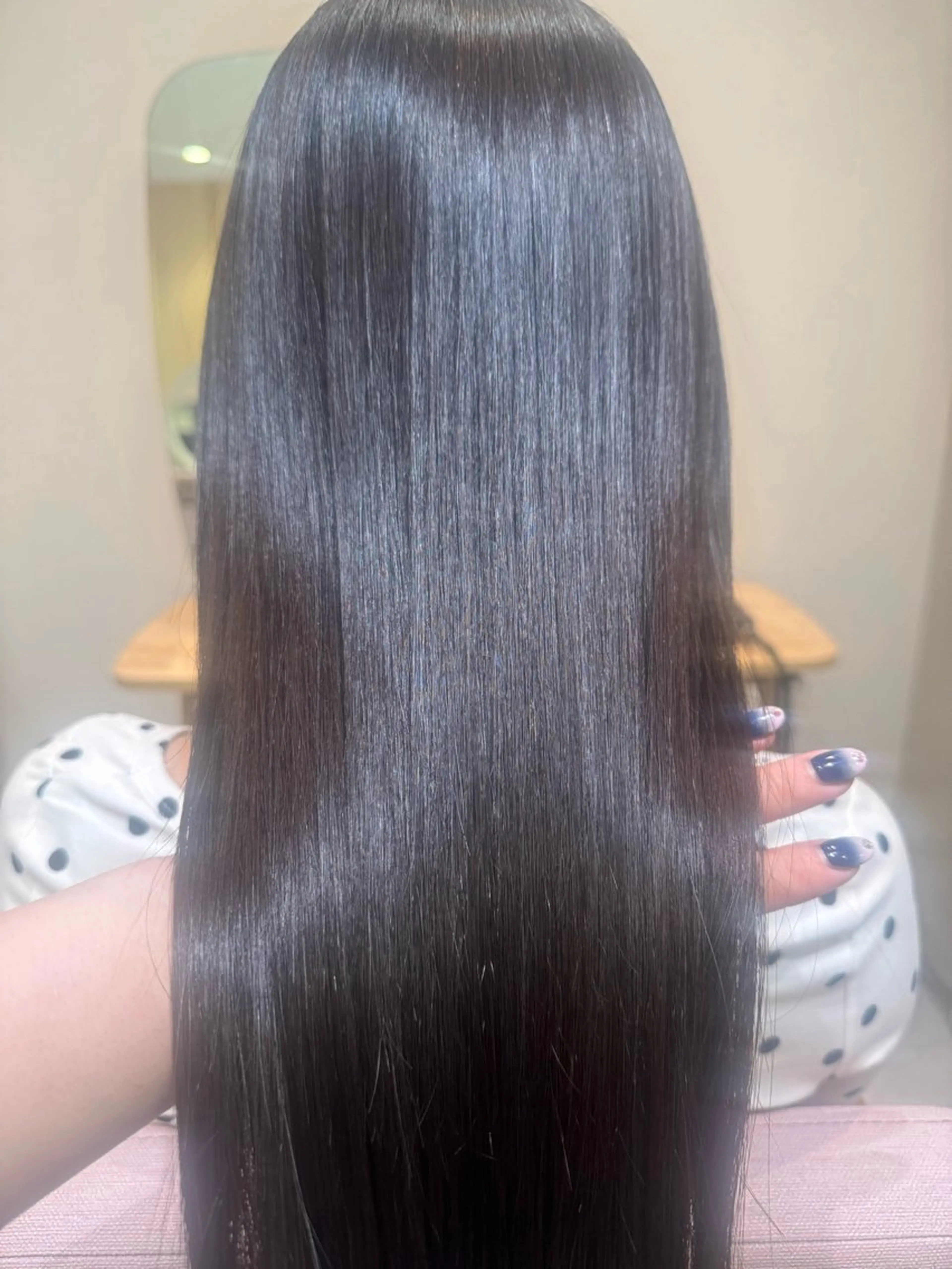 ロング カット ヘアカラー 縮毛矯正 𝘀𝗮𝗲 ⑅*/ 艶髪/ショートボブのヘアスタイル