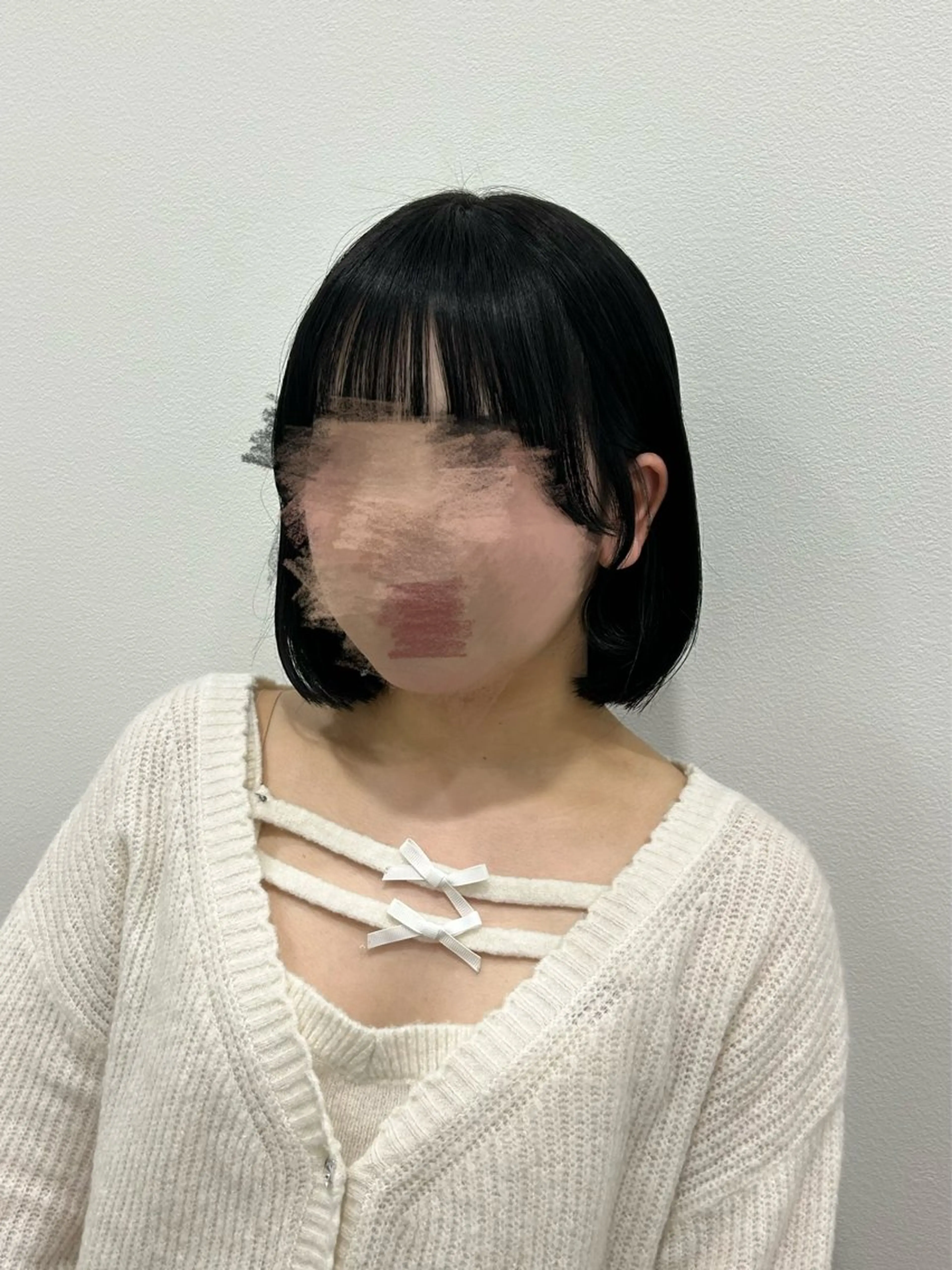 ショート ボブ カット ヘアカラー 新田 妃那のヘアスタイル