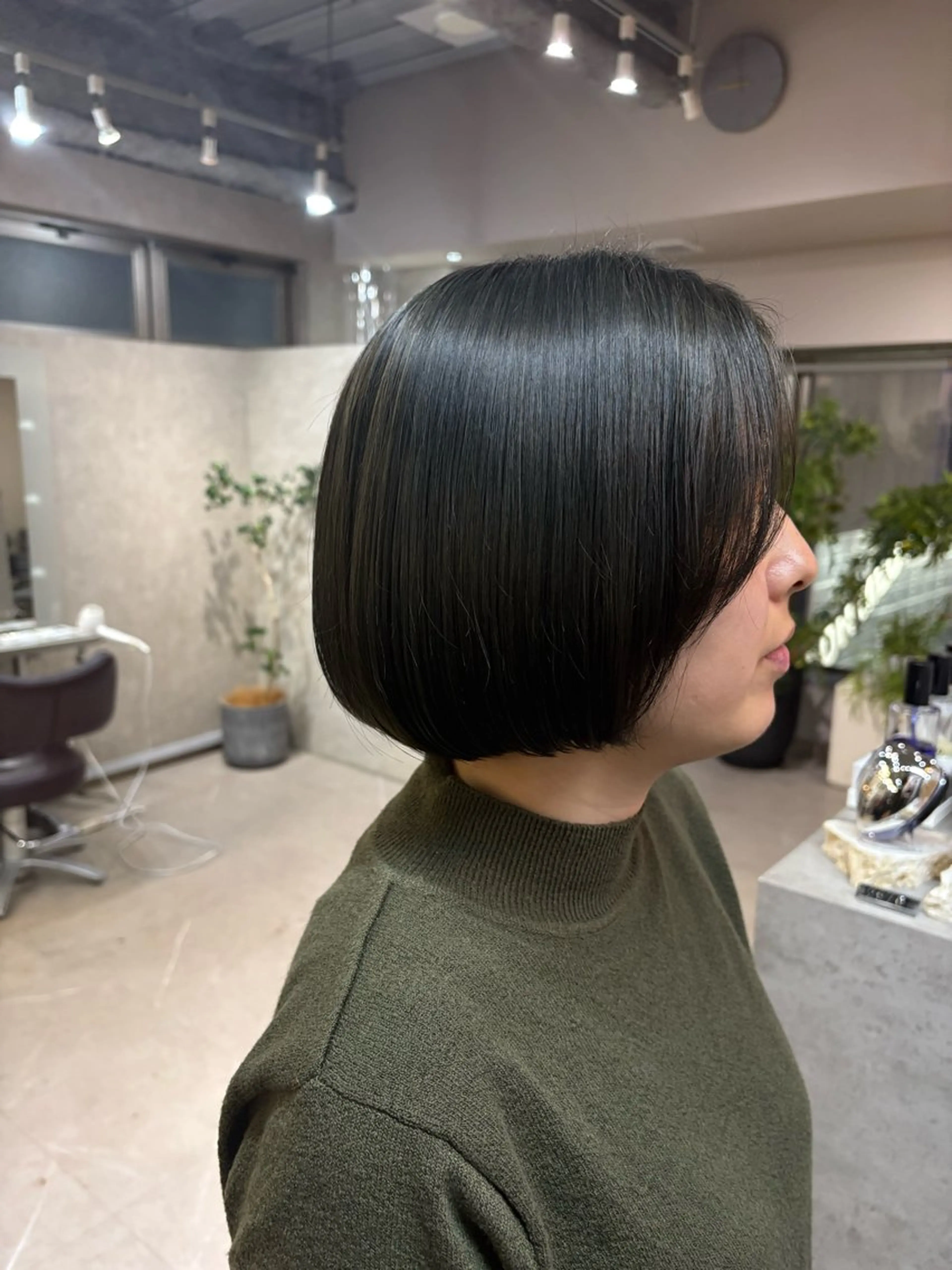 ミディアム カラー しゅり Flag hairのヘアスタイル