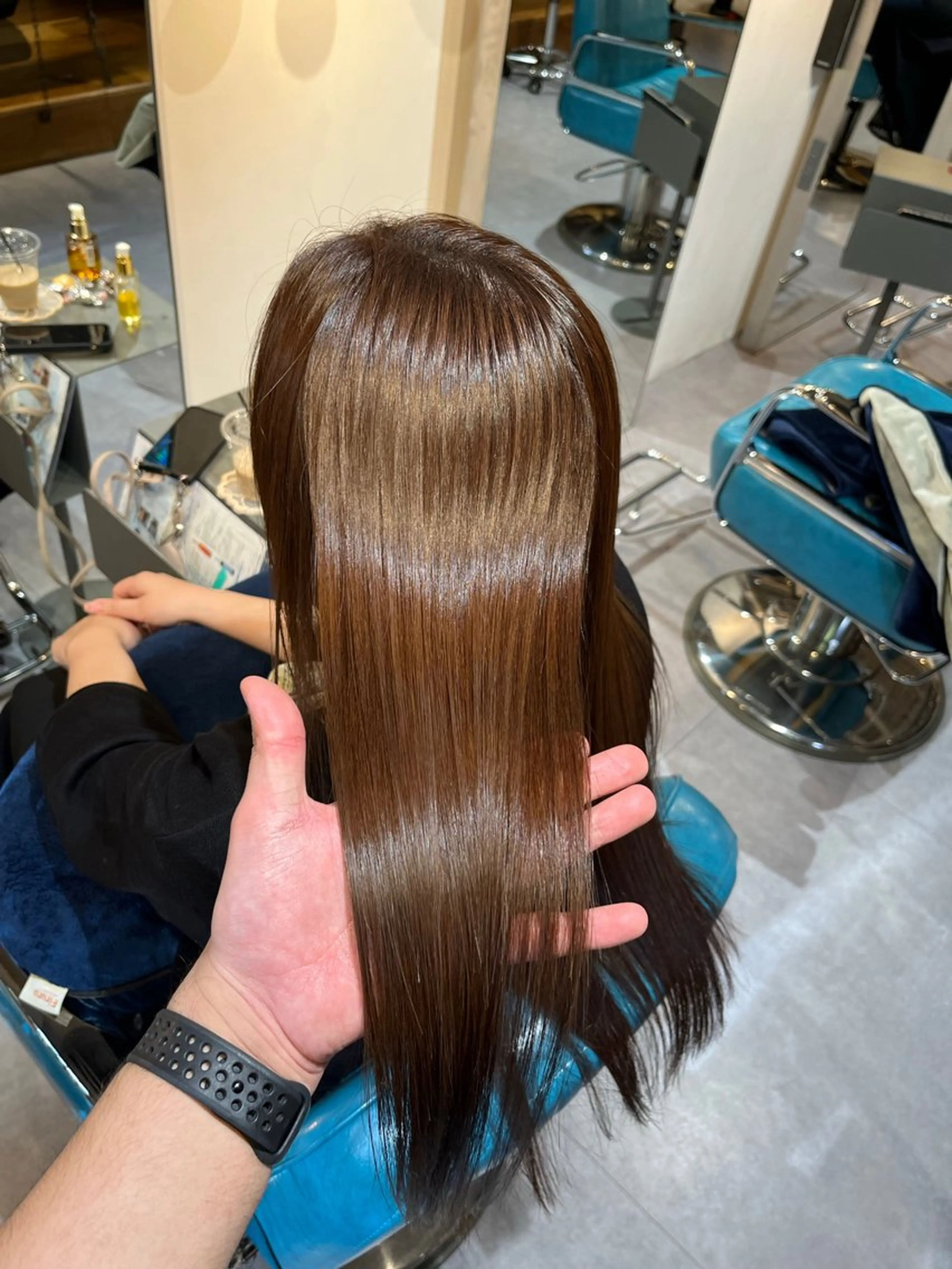 セミロング 縮毛矯正 トリートメント 必ず笑顔で帰っていた だきます！安田祐貴のヘアスタイル