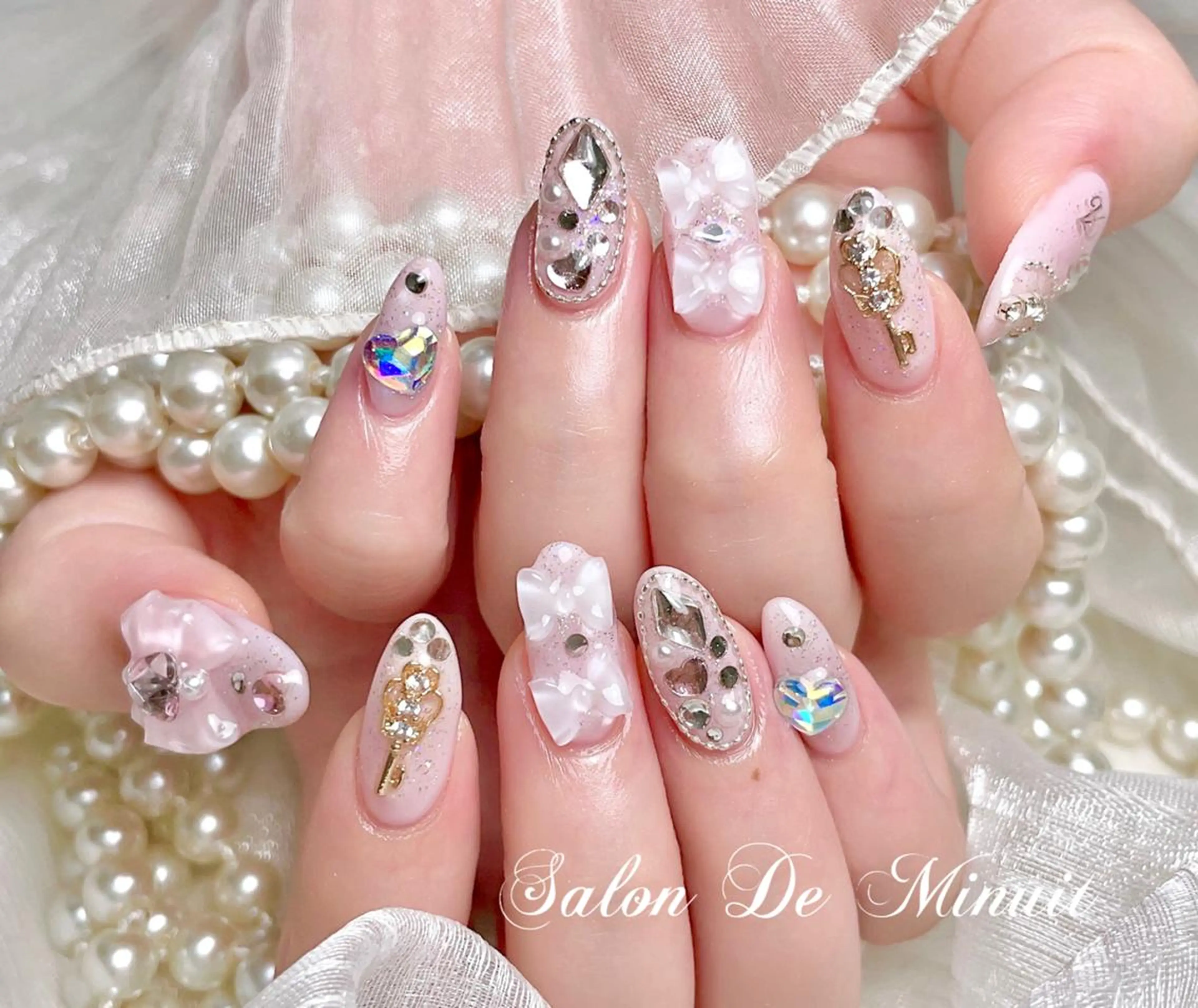 ネイル ハンドネイル ハンドケア Momo 🤍のネイルデザイン