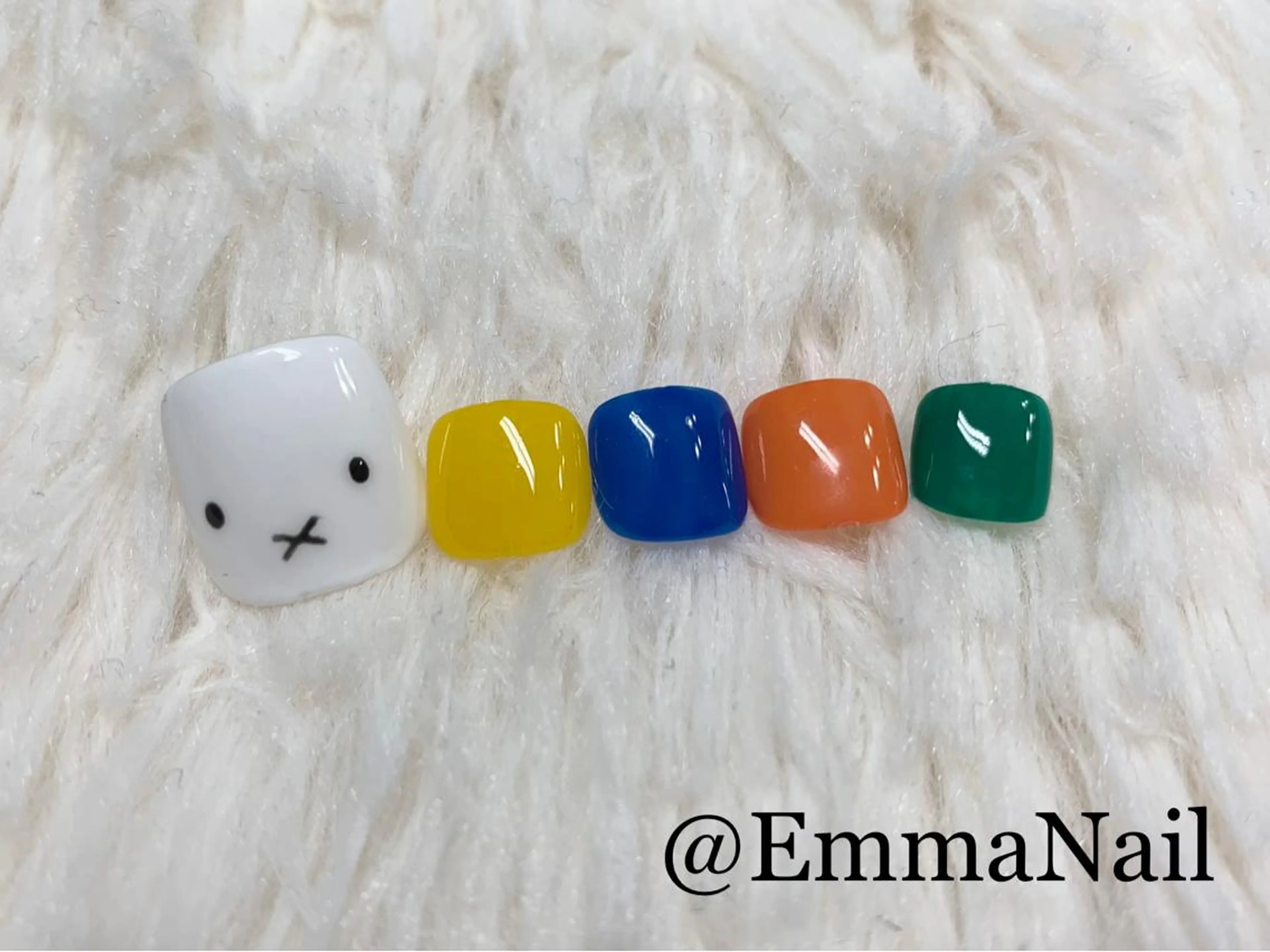 ネイル フットネイル salon EM&A emiのネイルデザイン