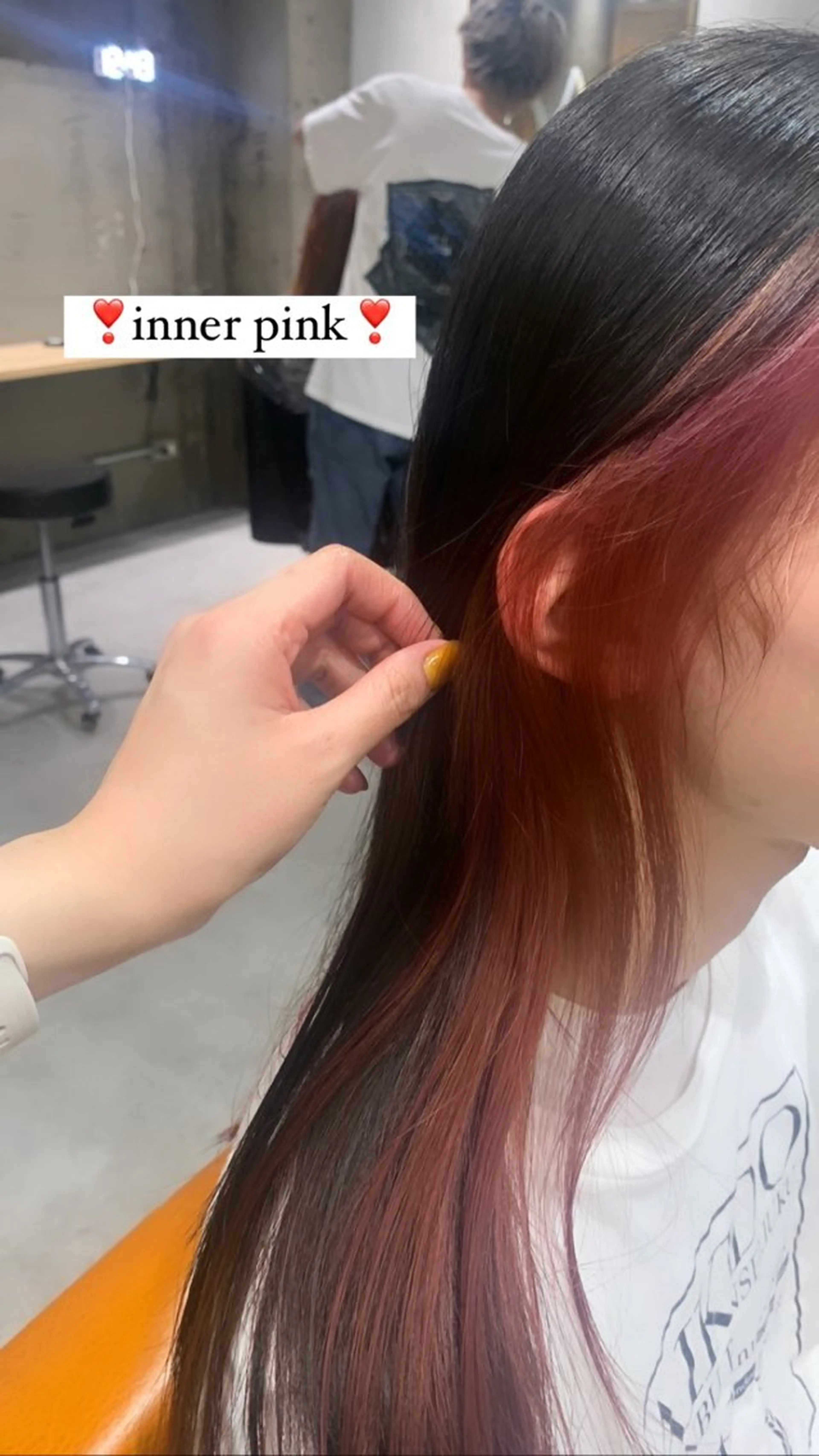 ロング lena🎀 透明感カラー/韓国風のヘアスタイル