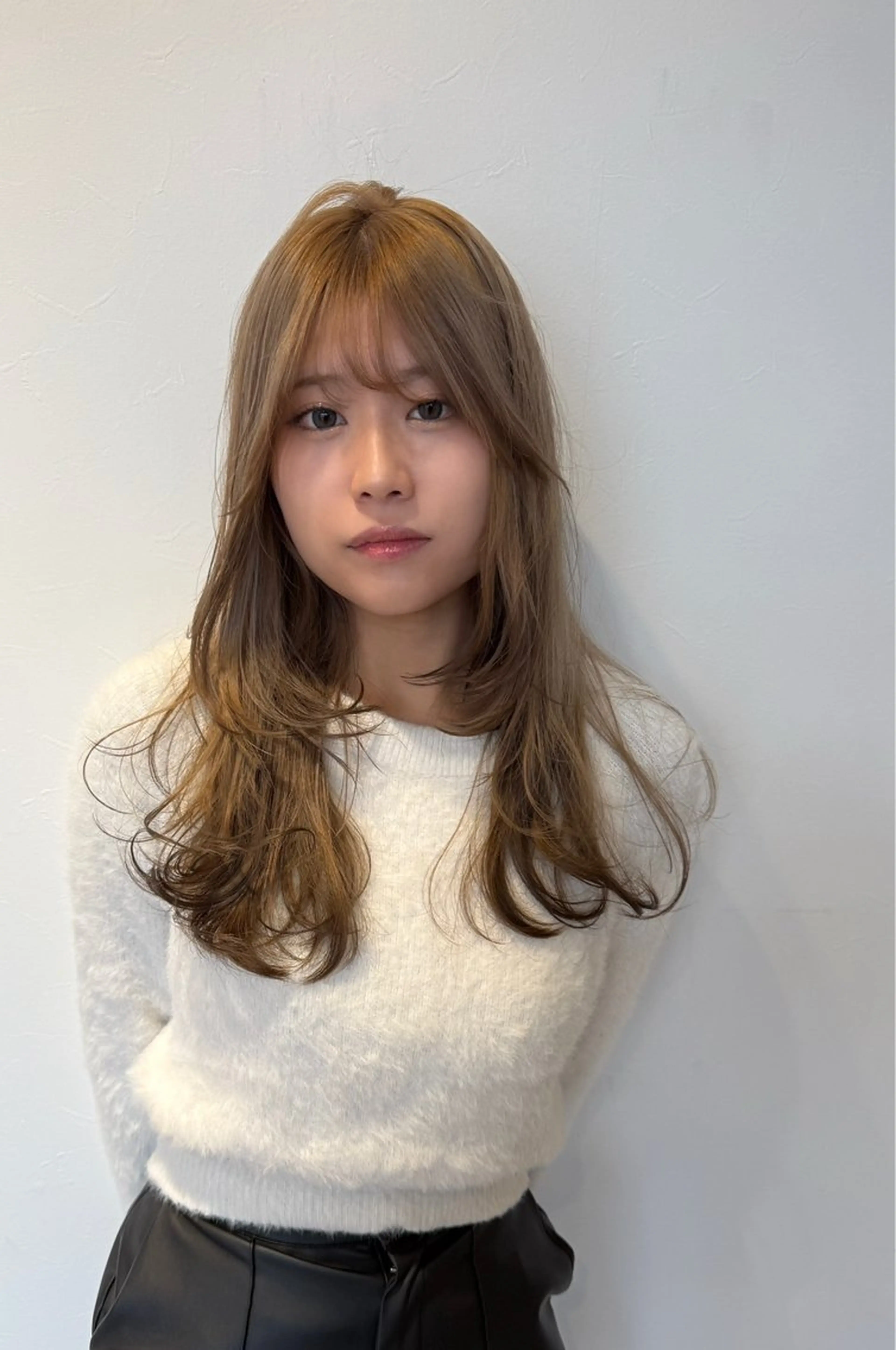 ミディアム ヘアカラー 白築 怜実のヘアスタイル