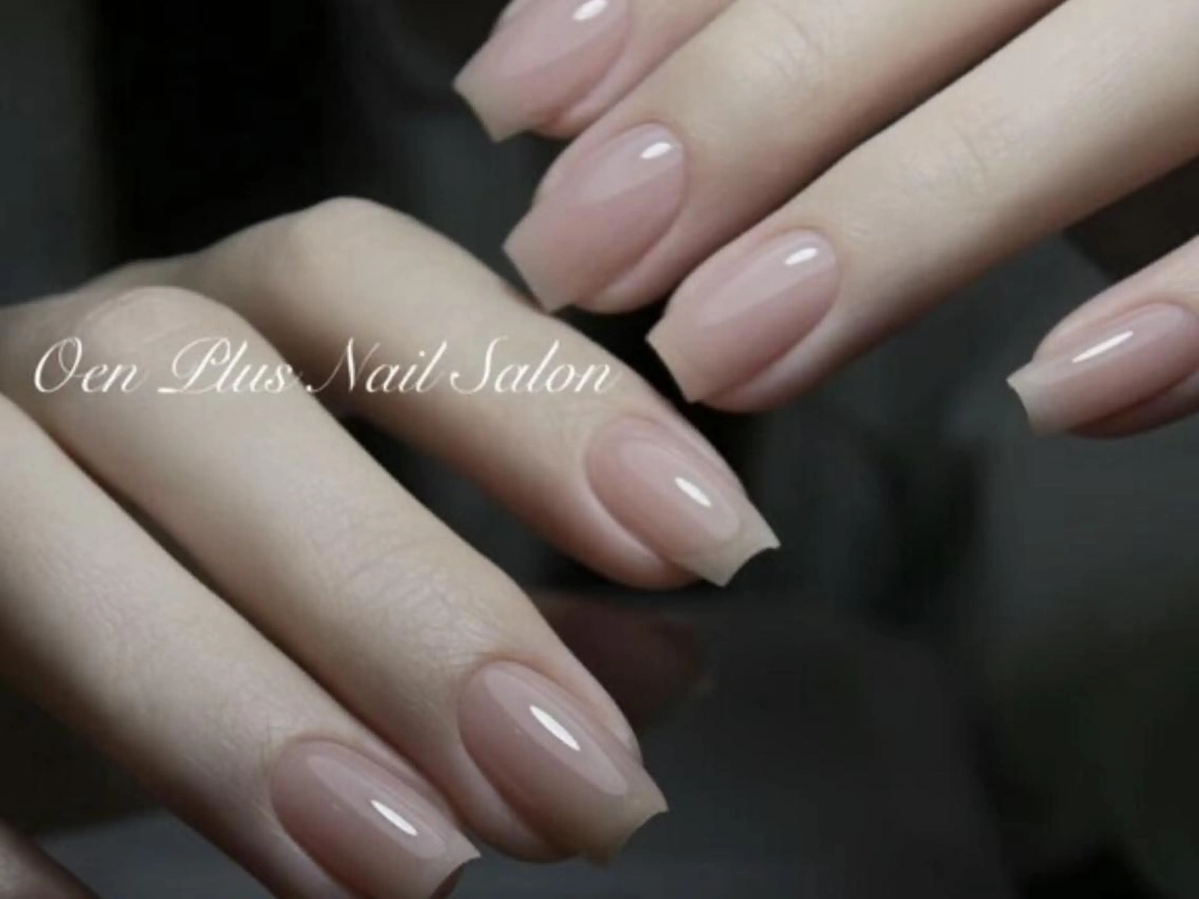 ネイル ジェルネイル キラキラネイル 韓国ネイル ラメ(グリッター) マグネットネイル ハンドネイル One plus StudioNailのネイルデザイン