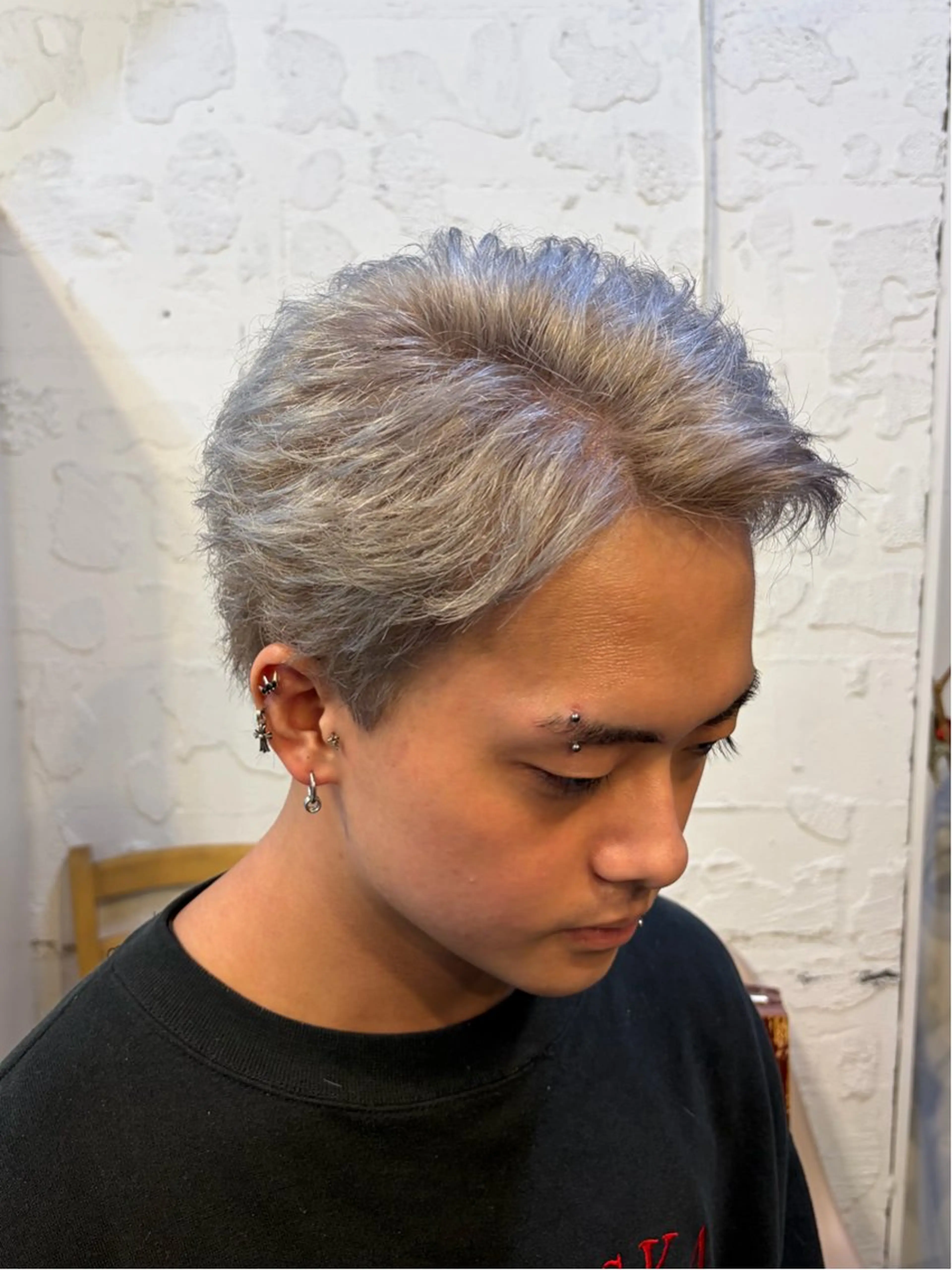 カラー メンズ カット ヘアカラー トリートメント ダブルカラー寒色系 ボリューム改善ハヤトのヘアスタイル