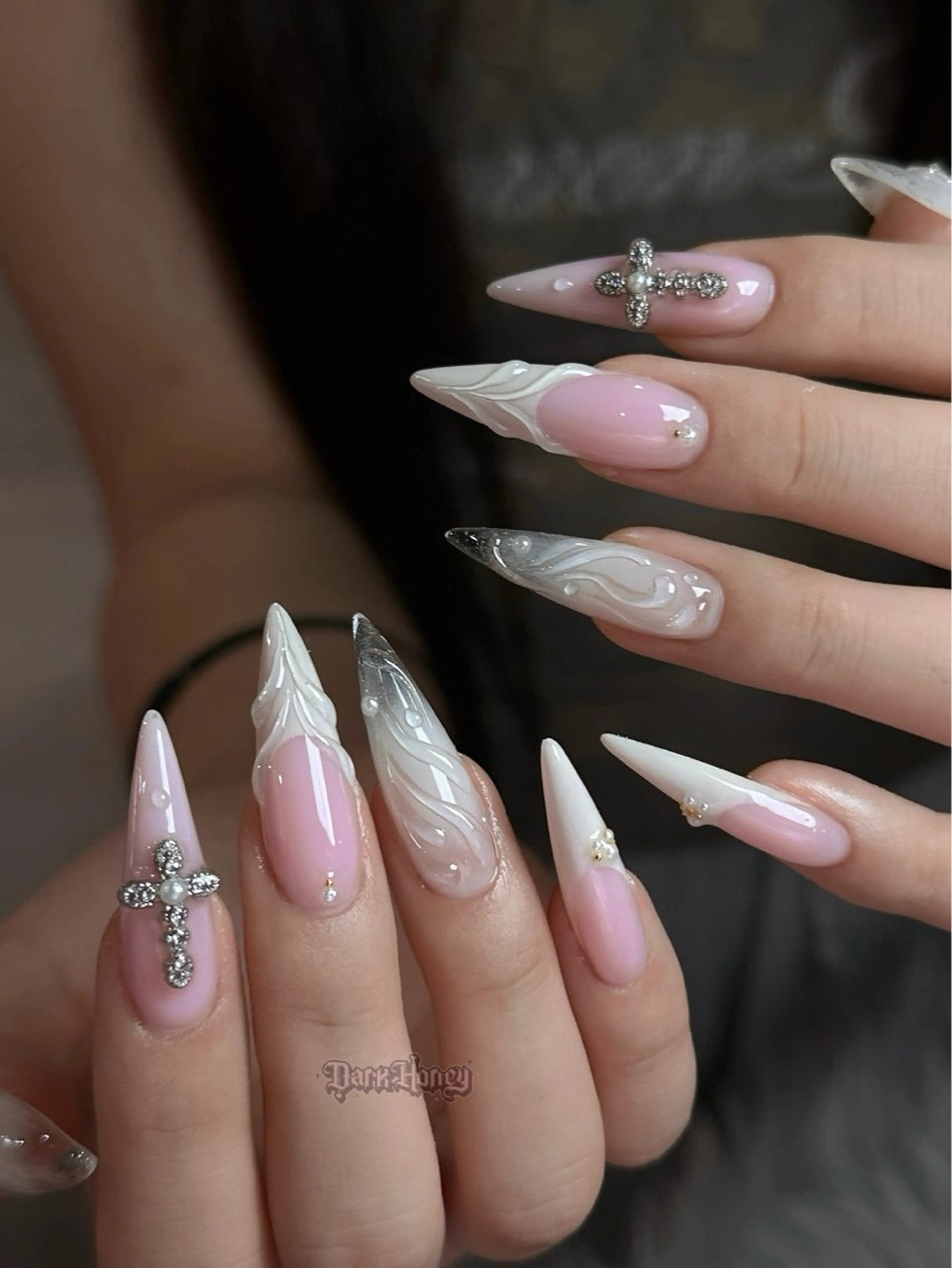 ネイル Dark honey スカルプ専門原宿店のネイルデザイン