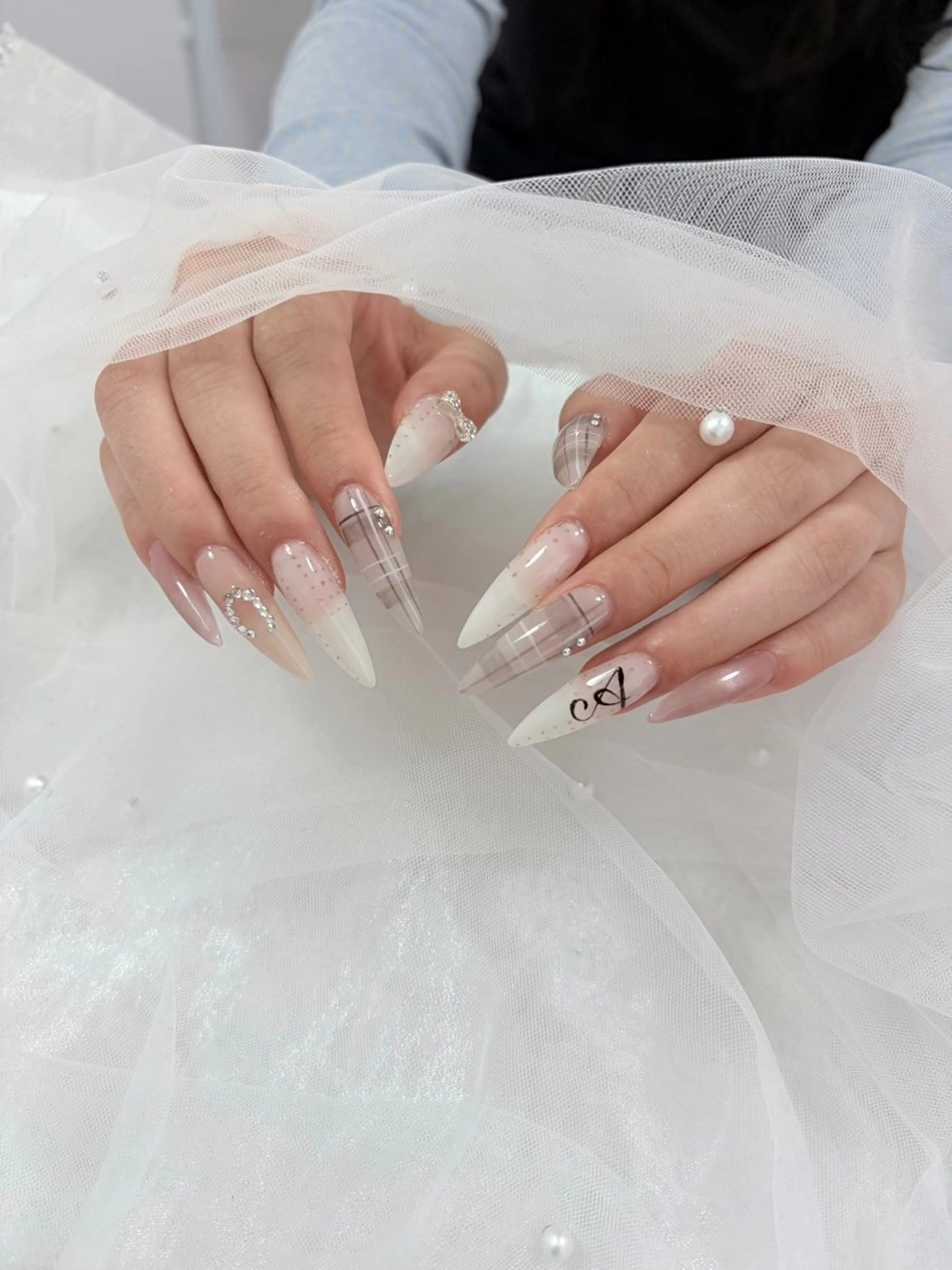 ネイル ハンドネイル ARRINE所属・akari🎀 京橋 ARRINEのネイルデザイン