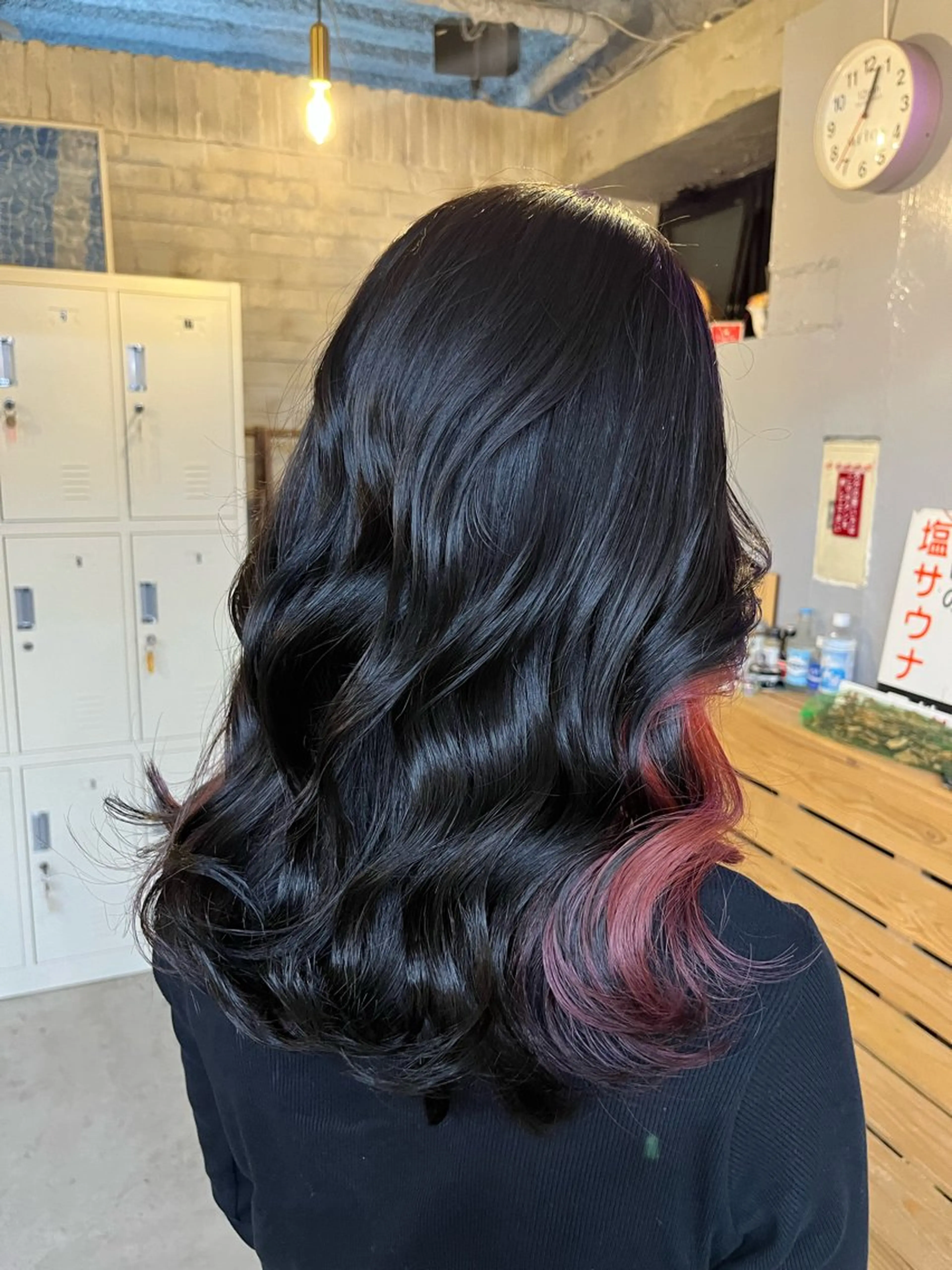 カラー 秋山 美奈のヘアスタイル