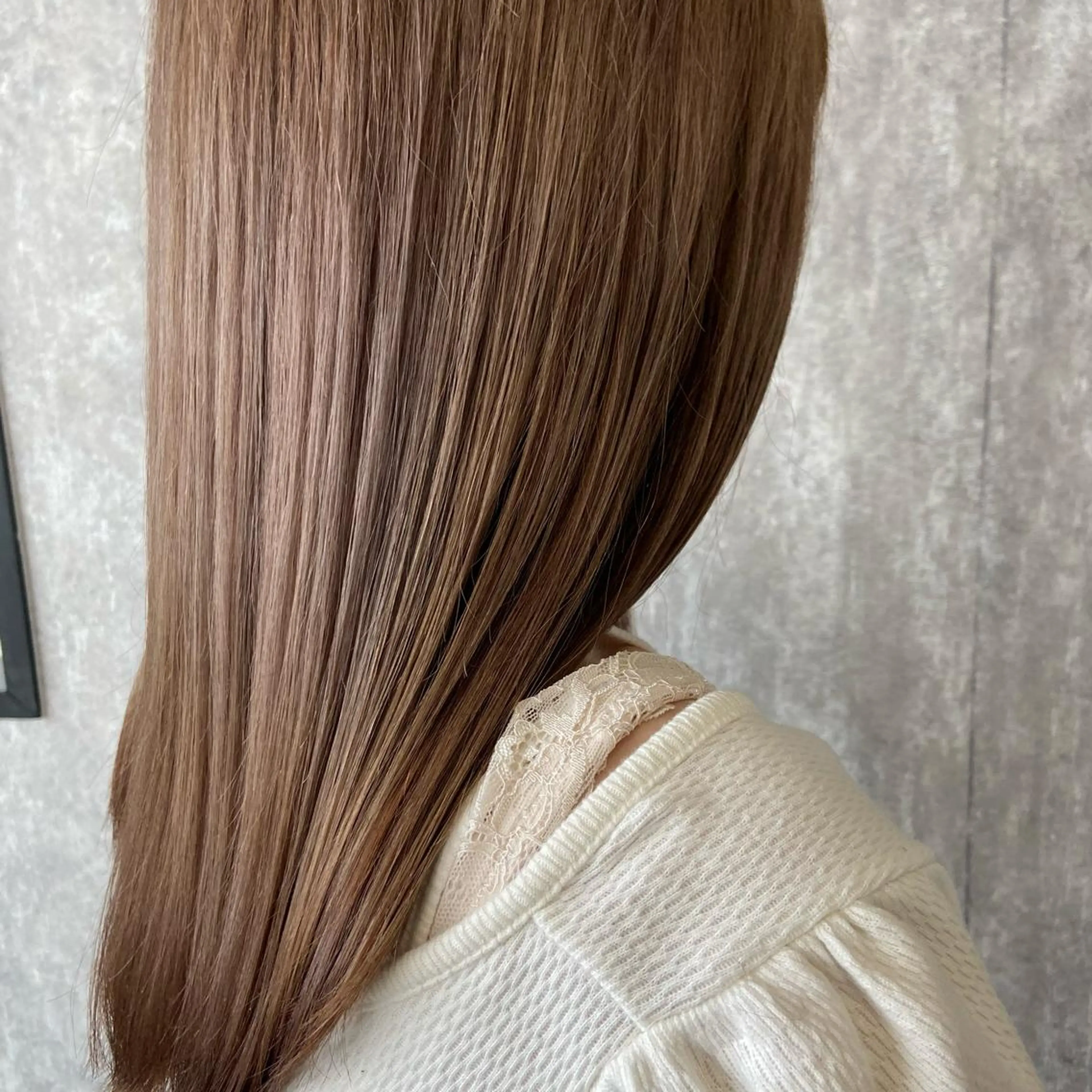 ロング カラー ヘアアレンジ ベージュカラー 透明感カラー TIDEHAIR SHIHOのヘアスタイル