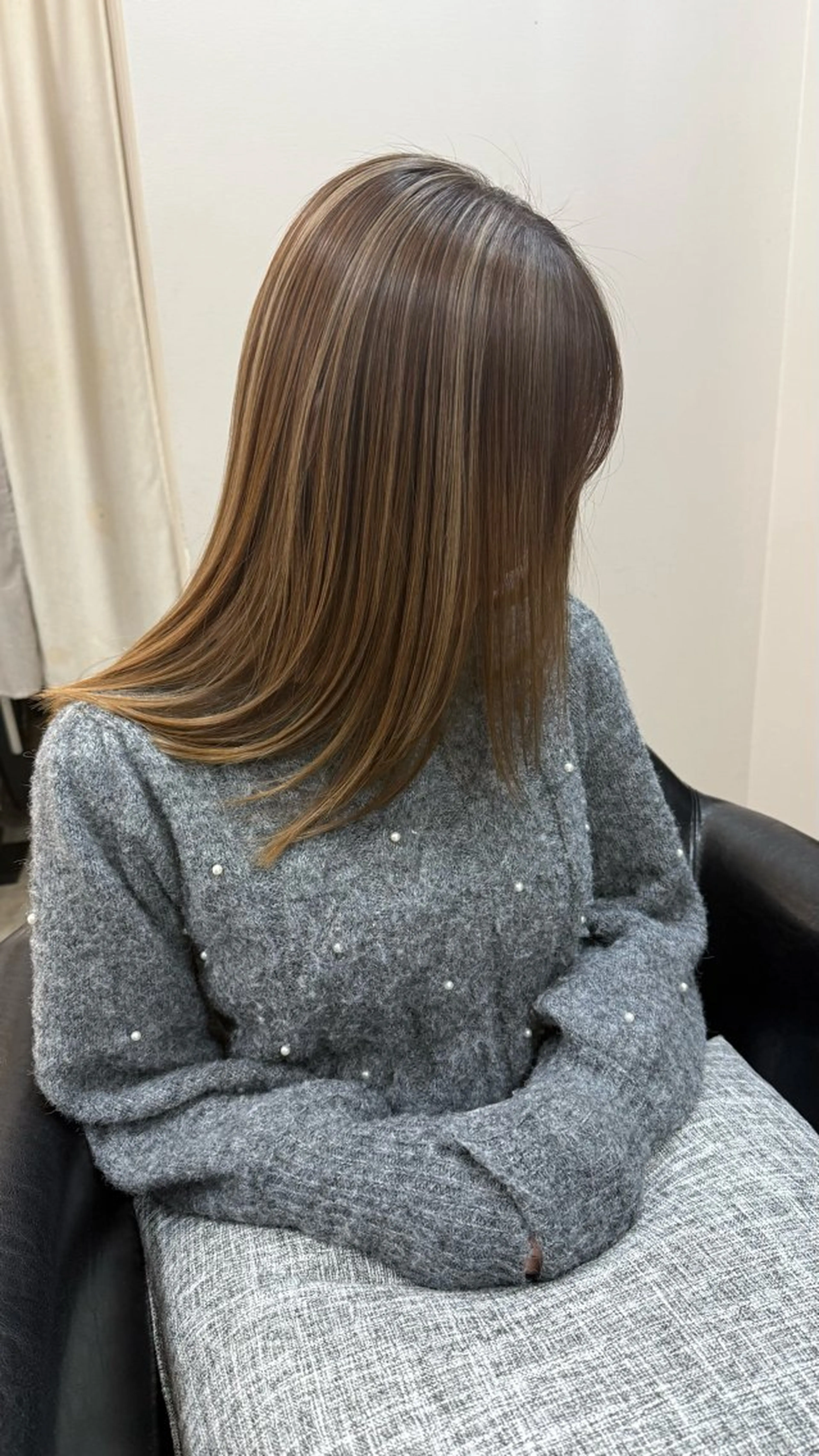 セミロング カラー バレイヤージュモデル 募集👒ヨンスクのヘアスタイル