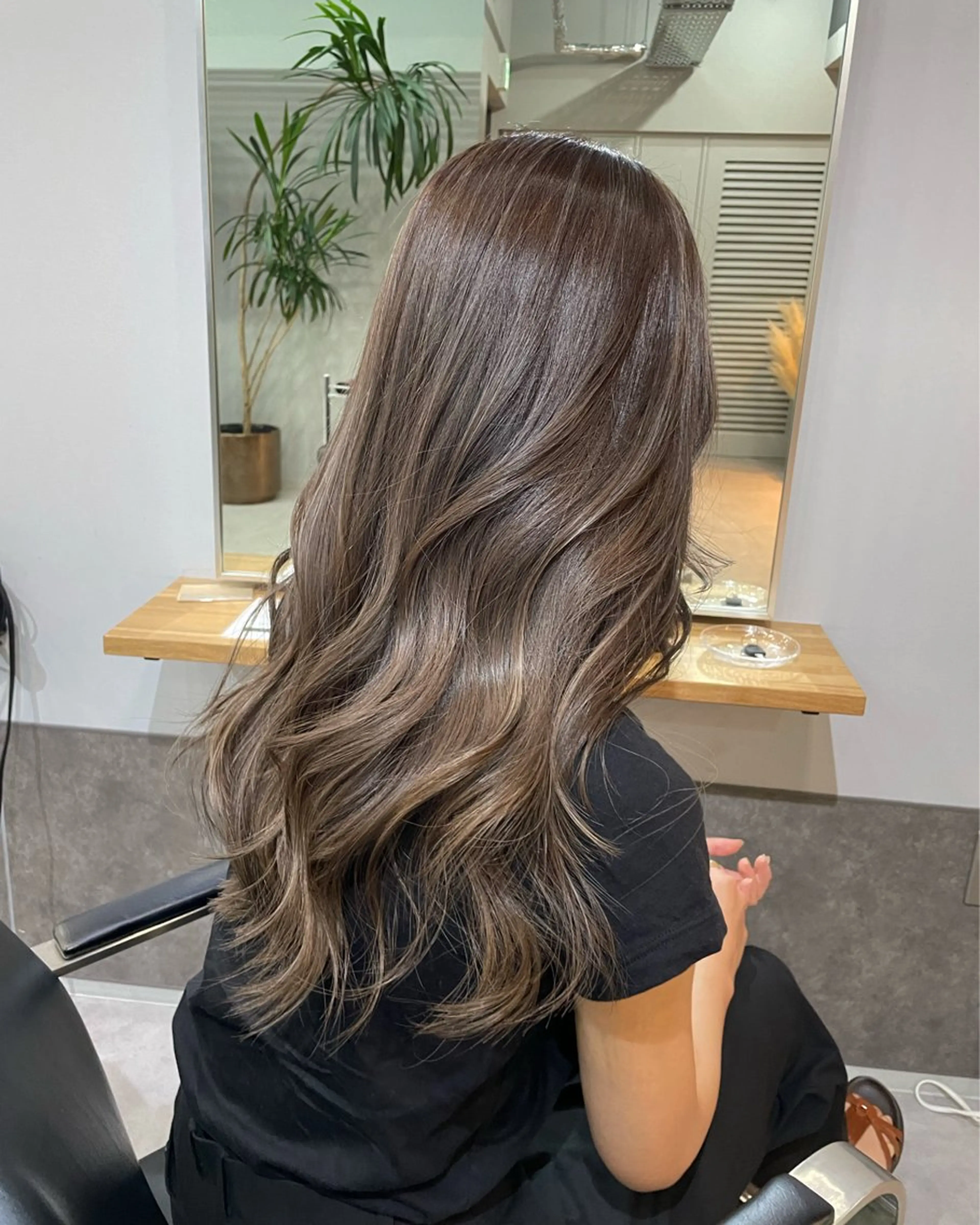 ロング カラー ミルクティーベージュ ❤︎レイヤー　MIAのヘアスタイル