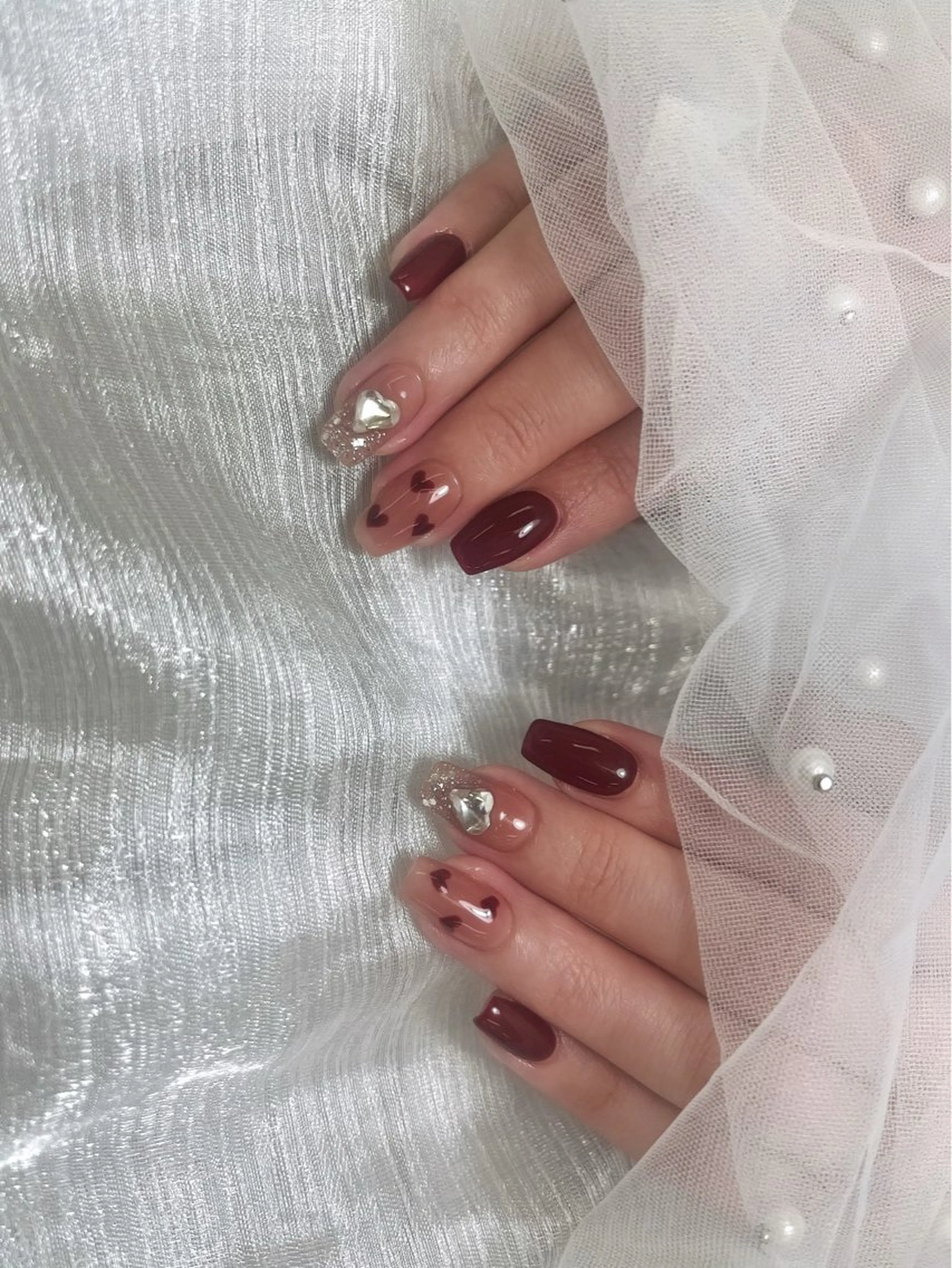 ネイル シンプルネイル RUBYネイルサロン 9Caratsのネイルデザイン