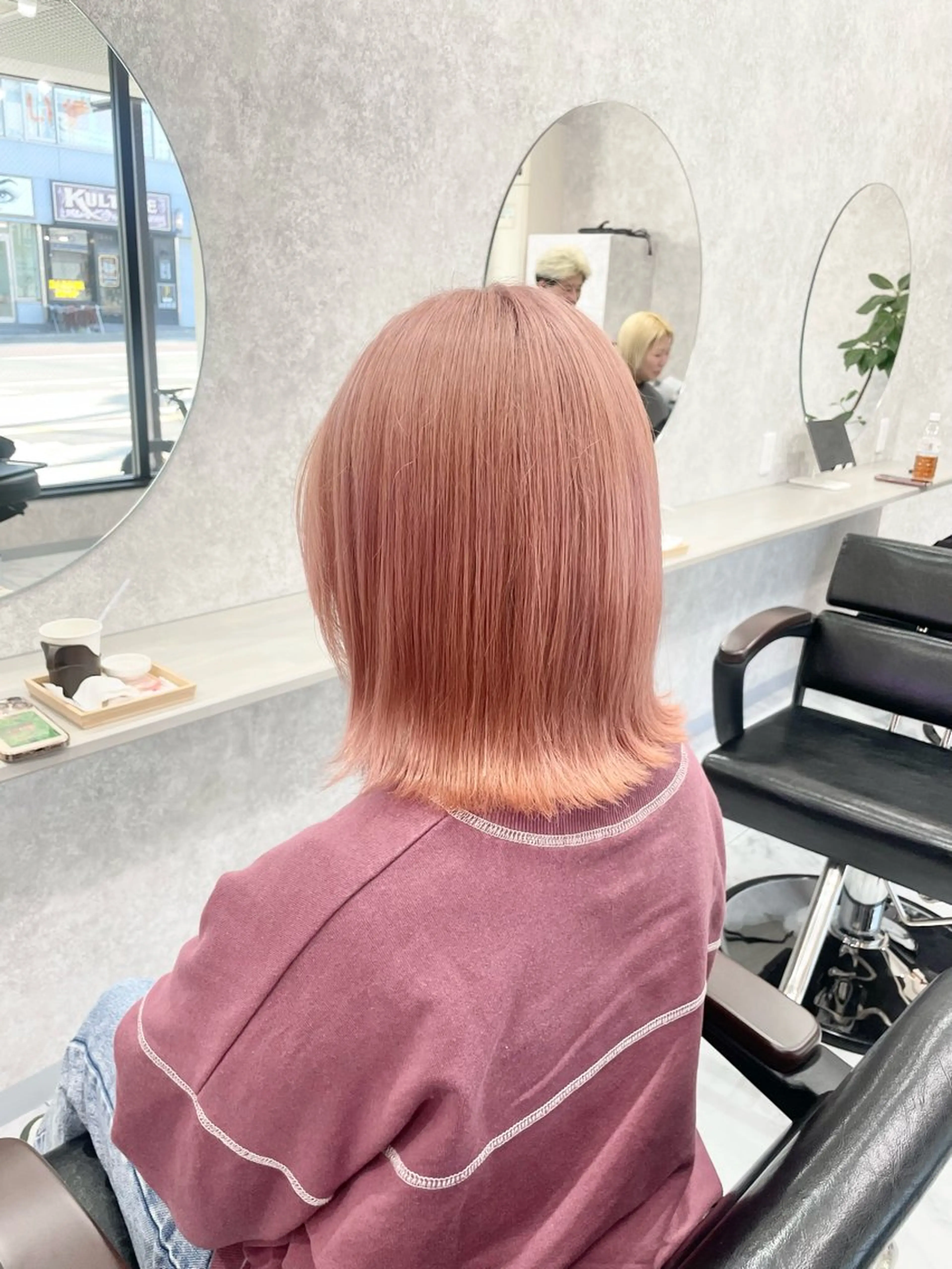 ミディアム 🦋ハイトーン🦋 石山 希理🦋のヘアスタイル