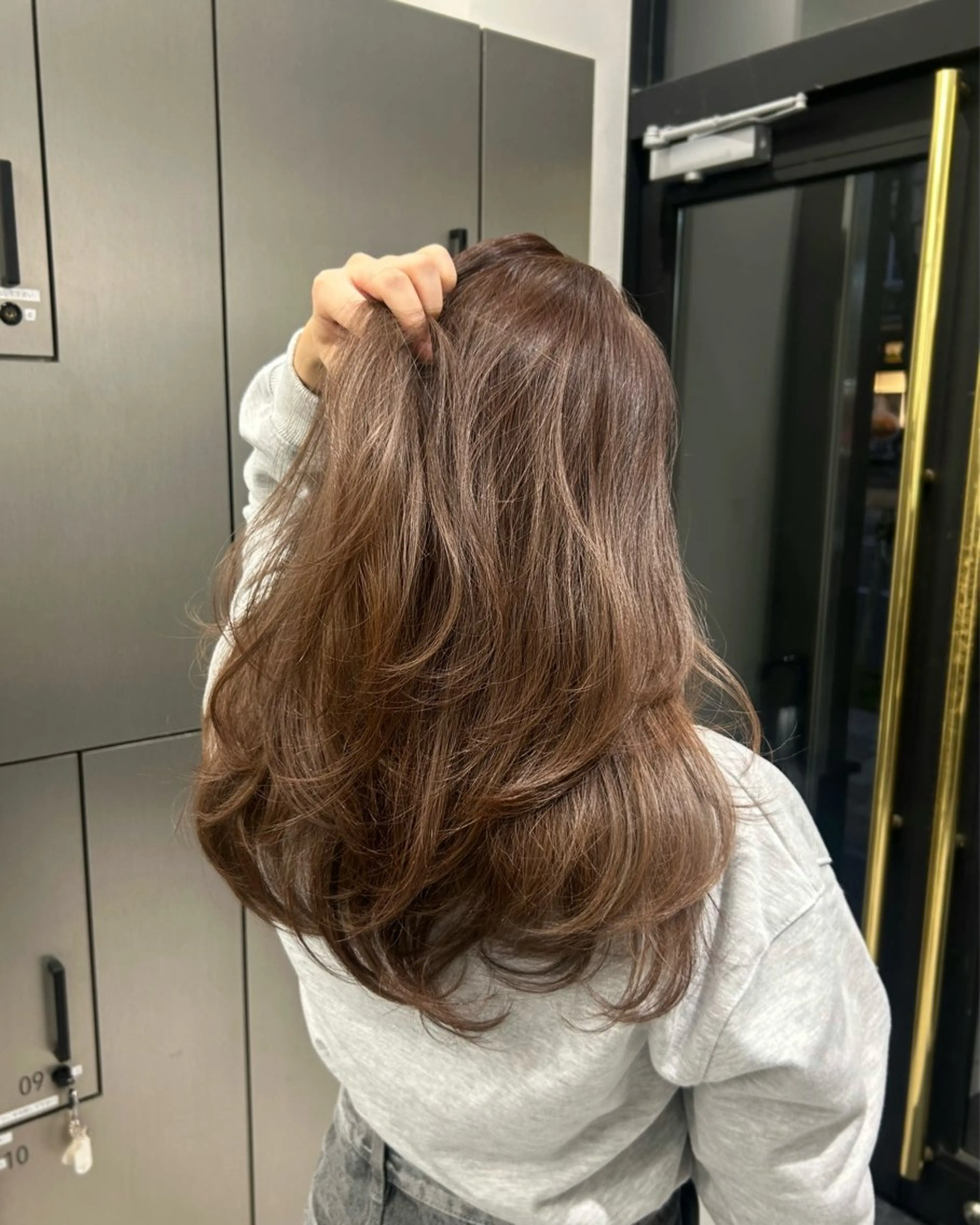 ロング レイヤーカット 大人レイヤー/艶美髪 🇺🇸TOMONAのヘアスタイル