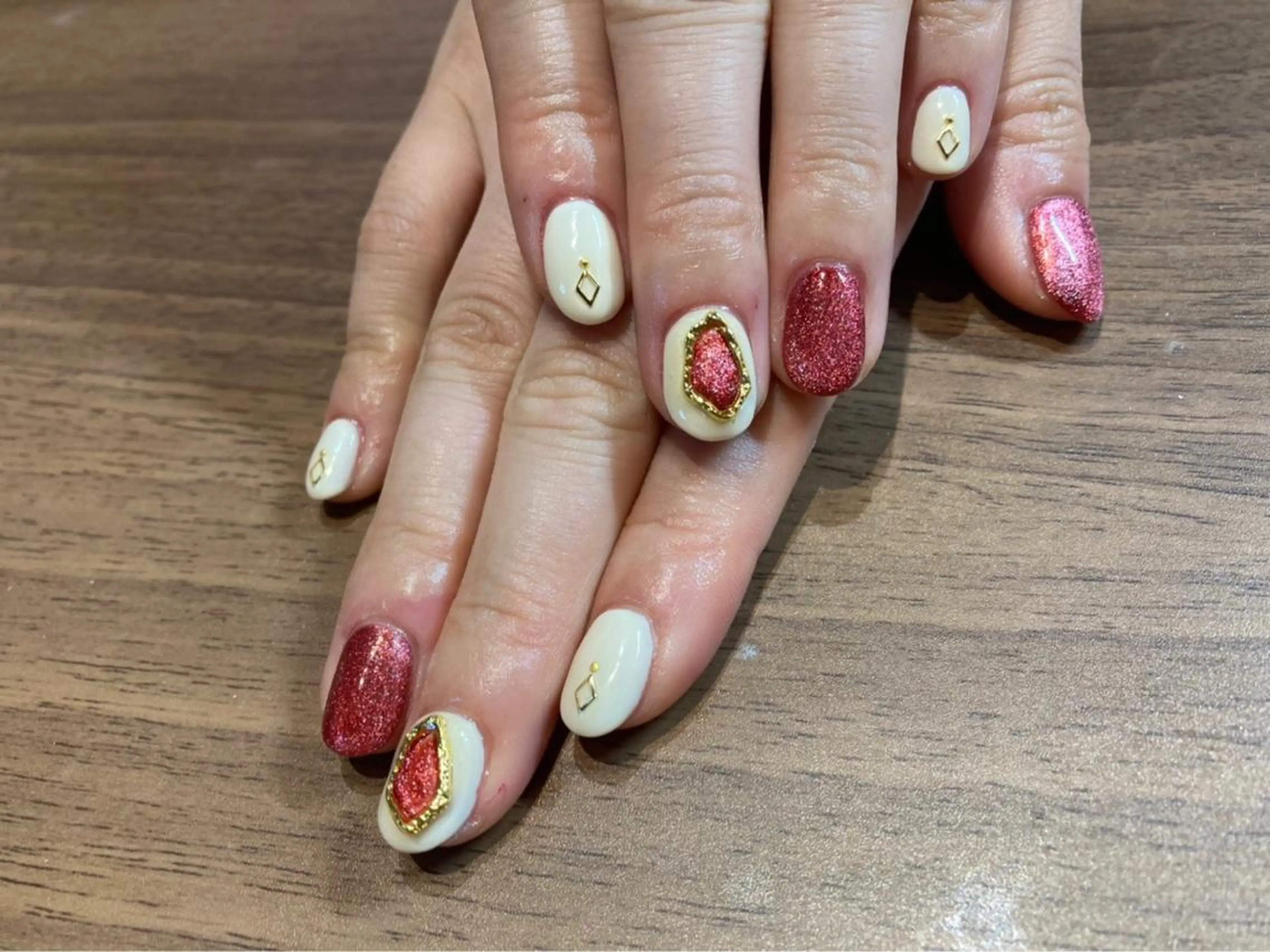 ネイル ネイルサロン D-glowのネイルデザイン