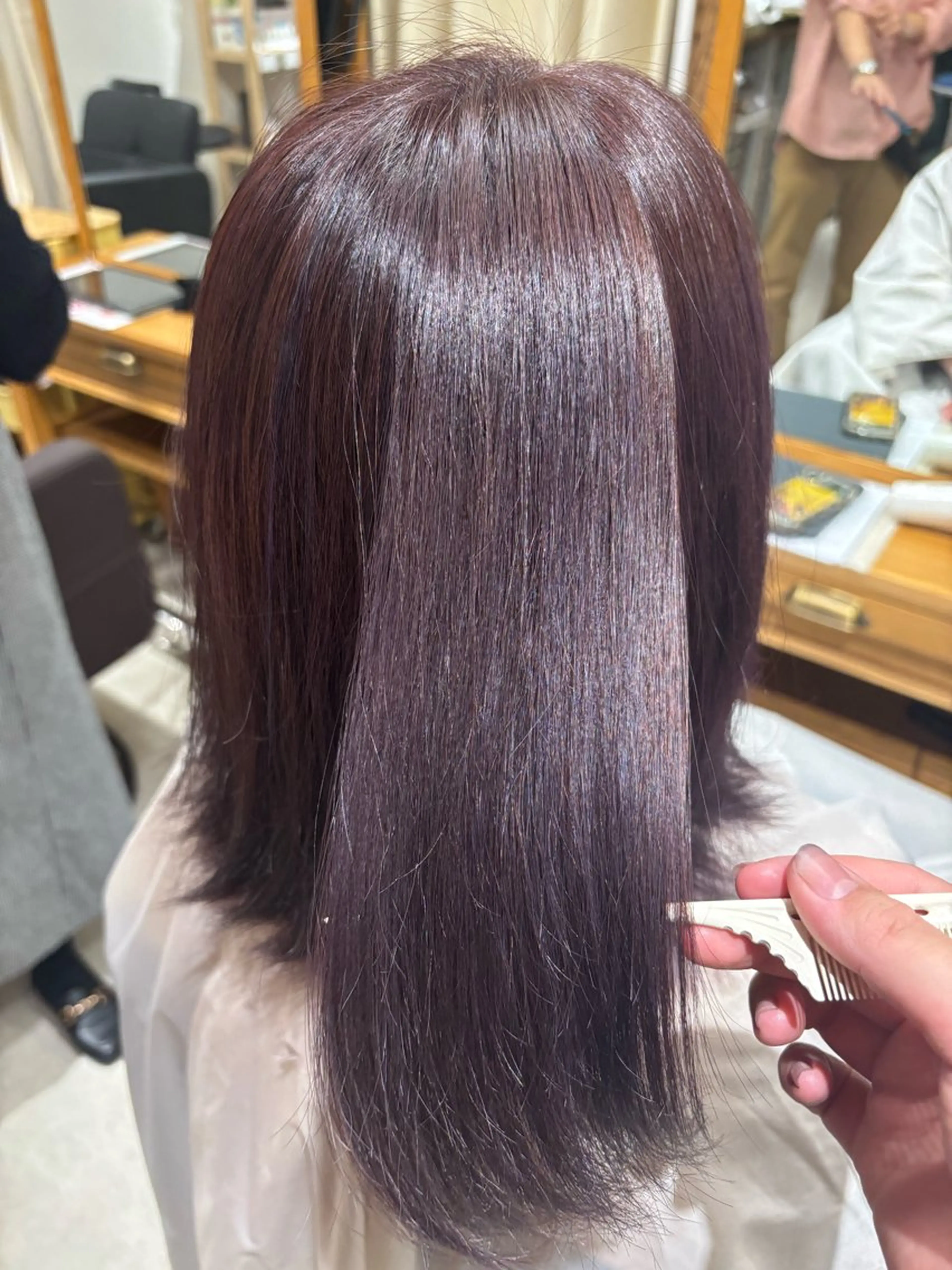 ミディアム カラー Hair Itice トリイのヘアスタイル