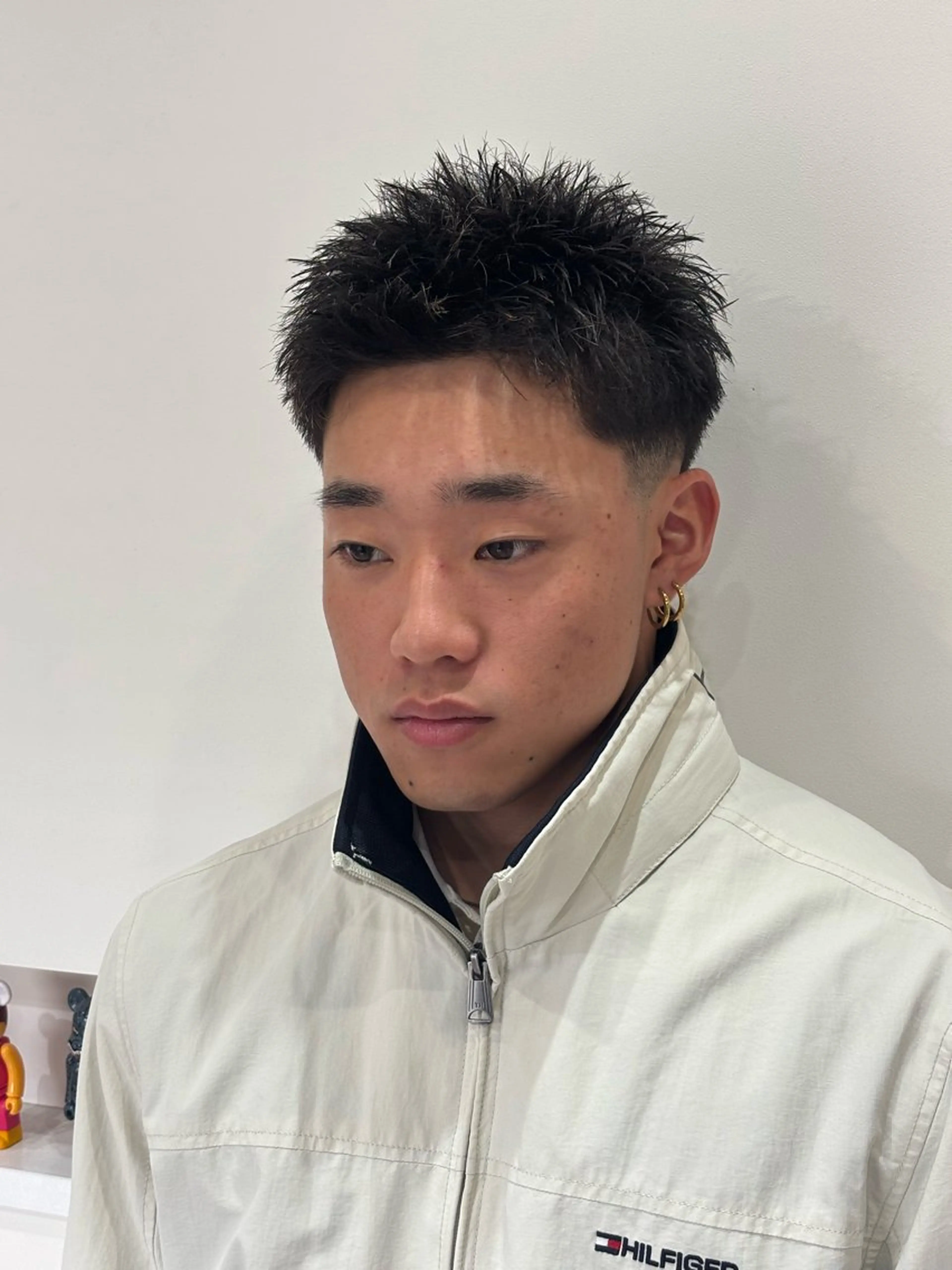 ショート メンズ アップバング メンズショート スパイキーショート ショートヘア カット 【店長】メンズ職人 短髪　ハイトーン🔥のヘアスタイル