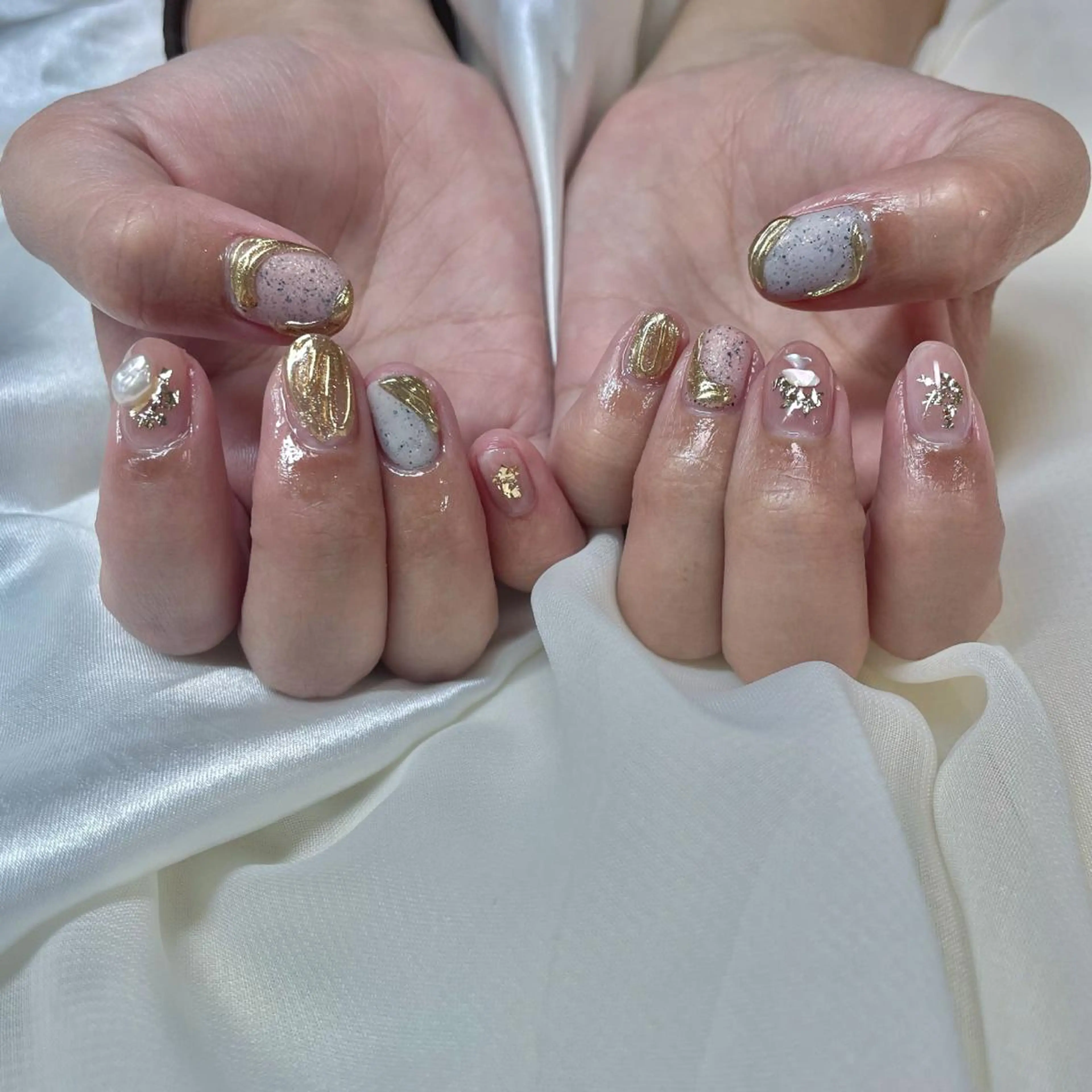 カラー ネイル ジェルネイル 𓂃🦢Aurora Swan🌙𓂃のネイルデザイン