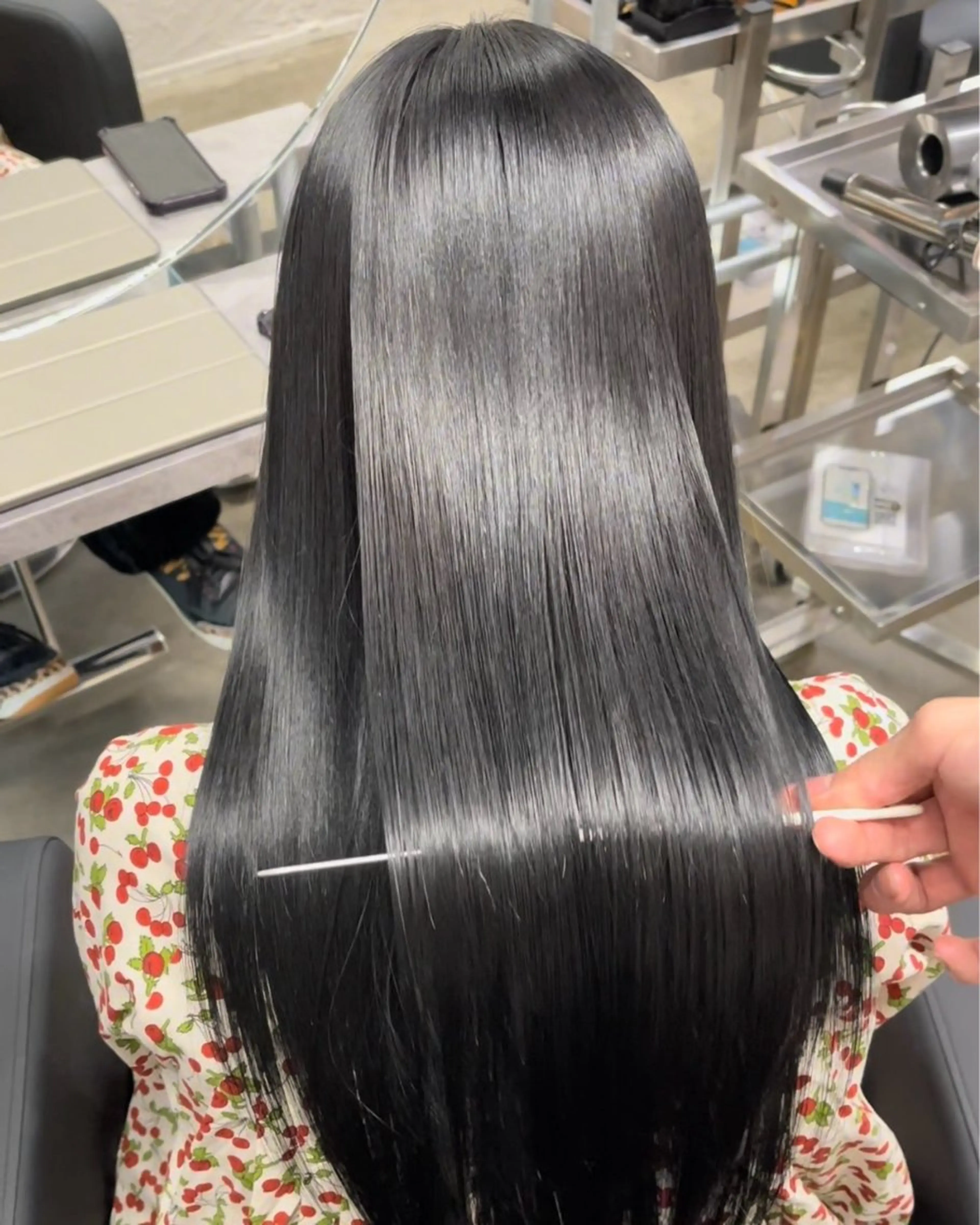 ロング 小顔に見えるボブ 透明感カラー🪽のヘアスタイル