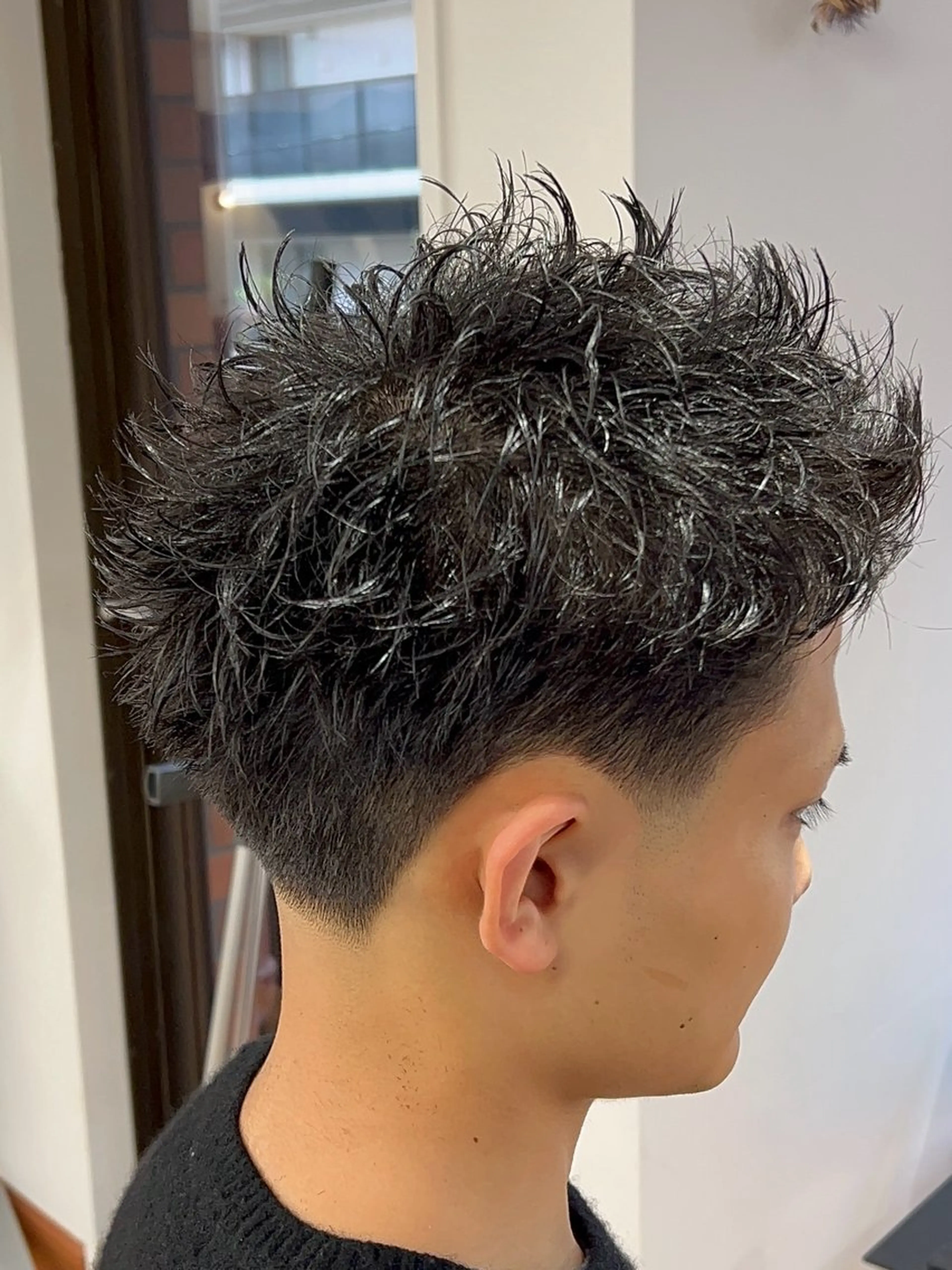 ショート メンズ フェードカット スパイキーショート ショートヘア カット メンズカット✂️ スキンフェード伊藤陸のヘアスタイル