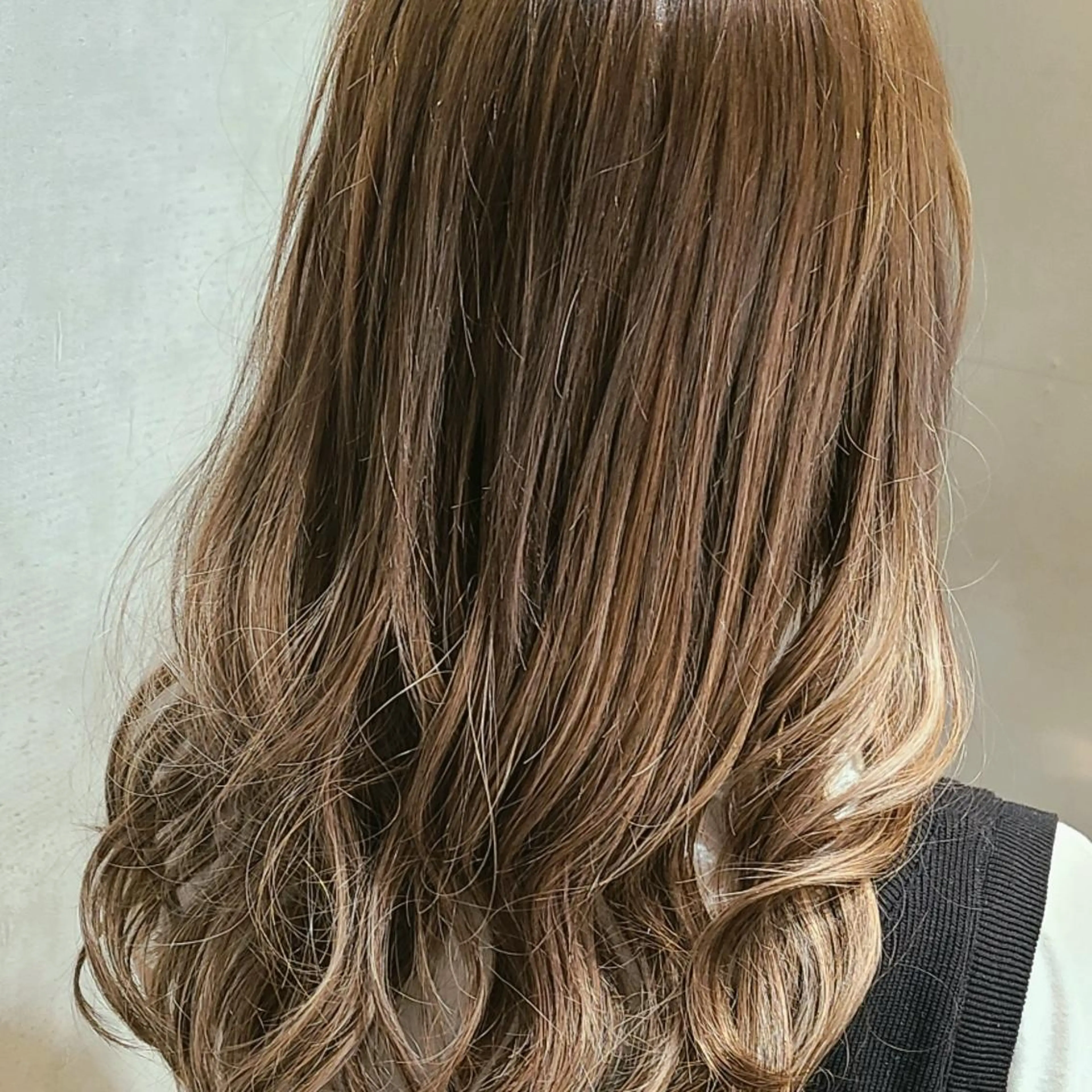 ロング カラー シールエクステ エクステ 西田 理沙のヘアスタイル