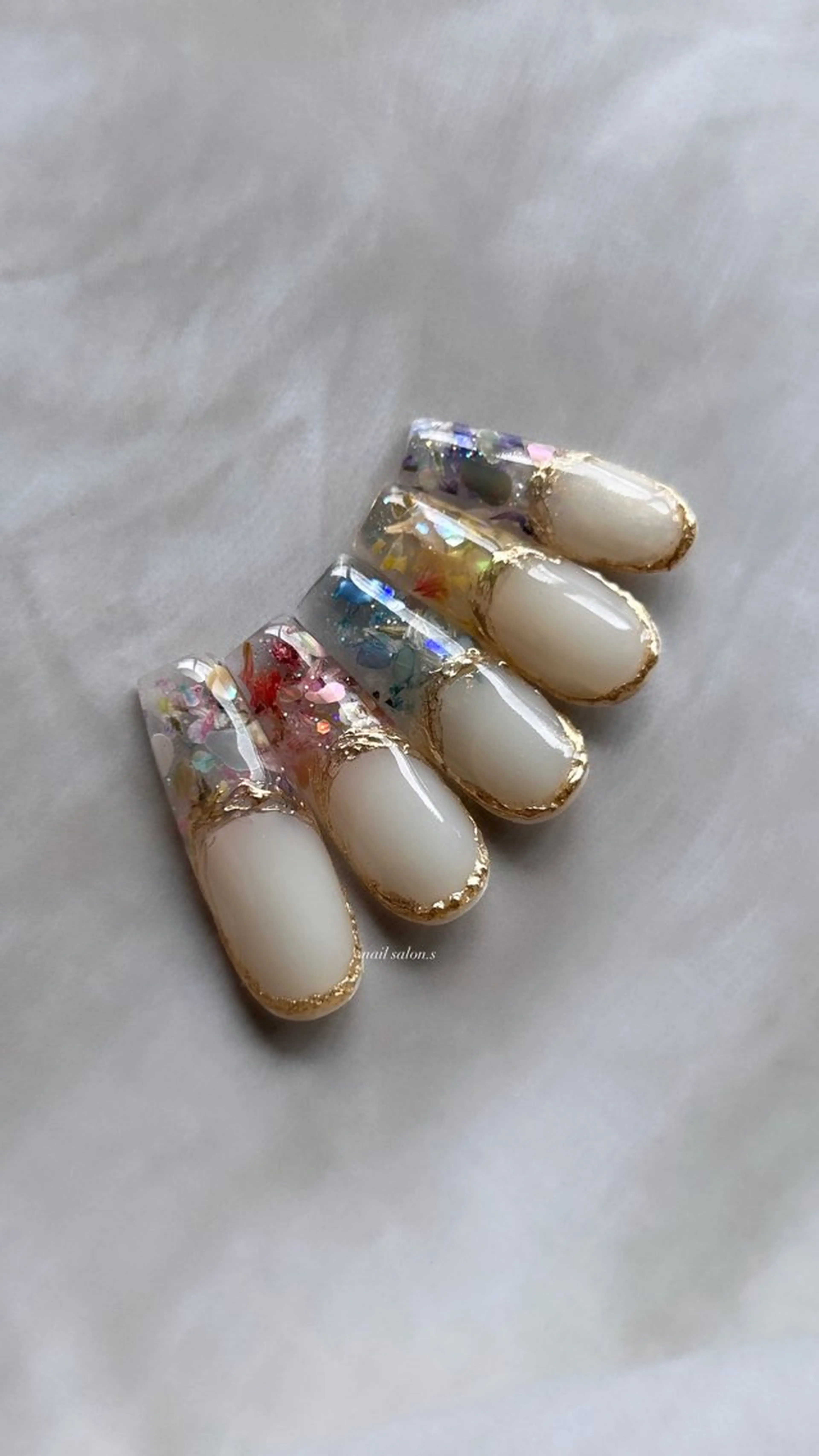 ネイル 関山 志乃のネイルデザイン