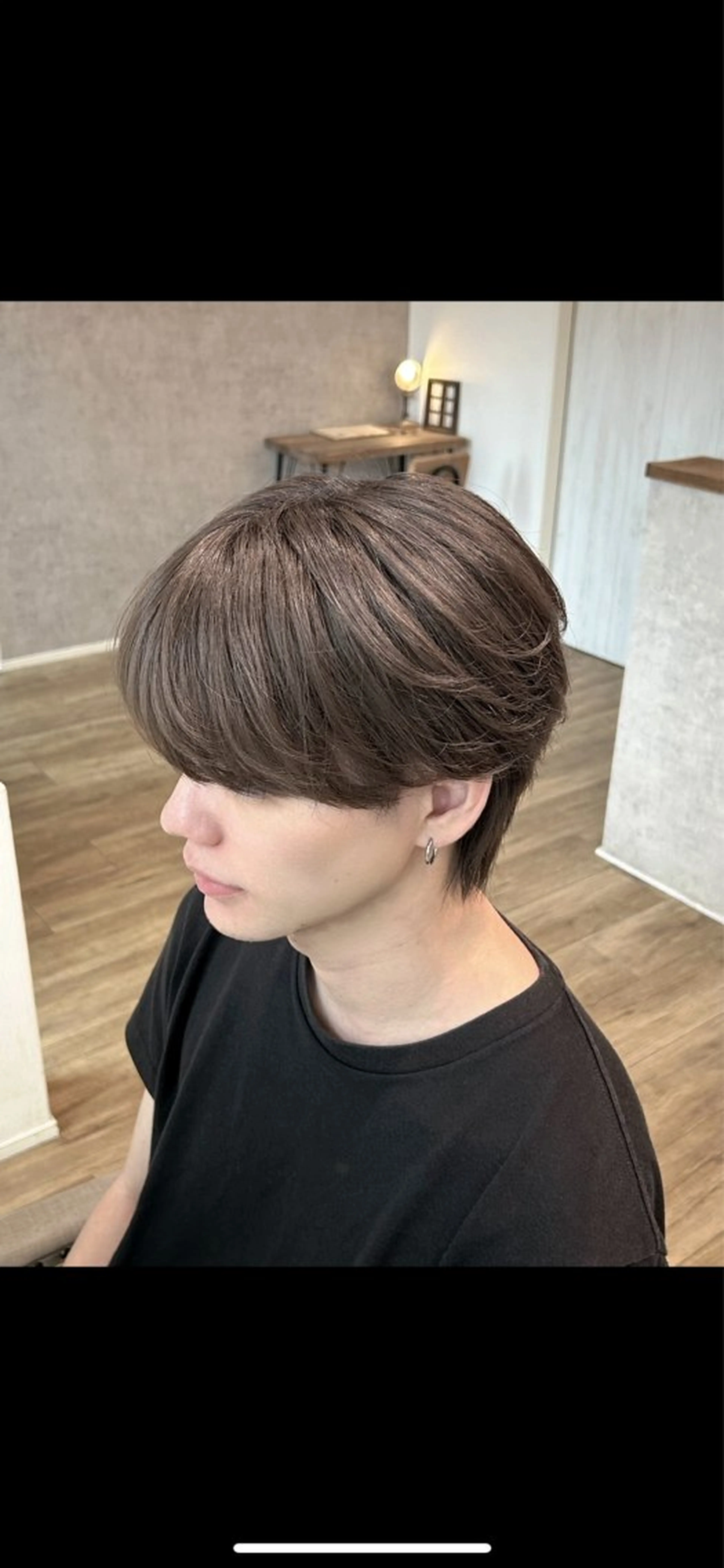 ショート カラー グレージュ ミルクティーグレージュ ヘアカラー カイト/透明感カラー /メンズヘアのヘアスタイル