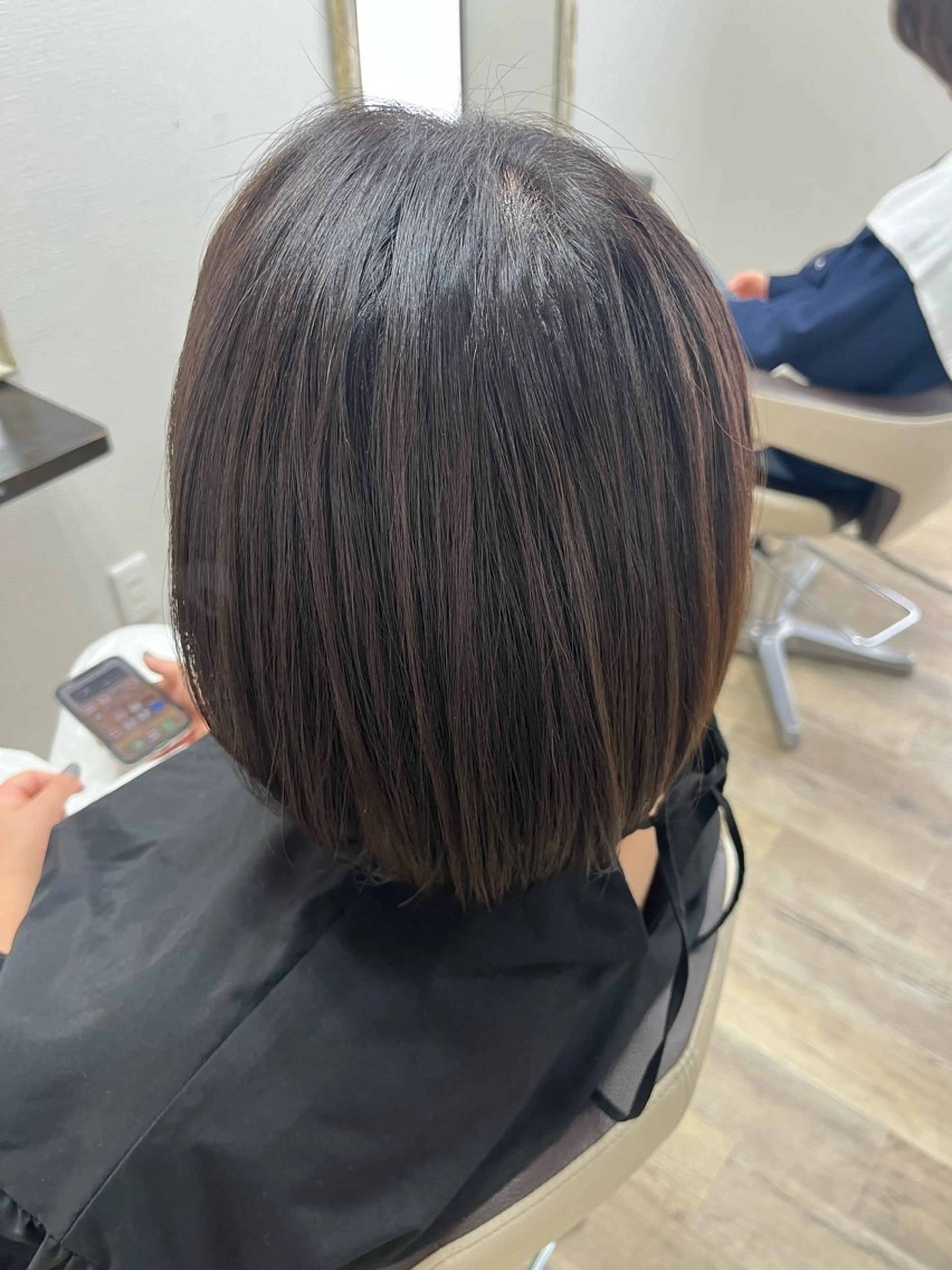 ショート カラー ブラウンカラー 茅根 紗加のヘアスタイル
