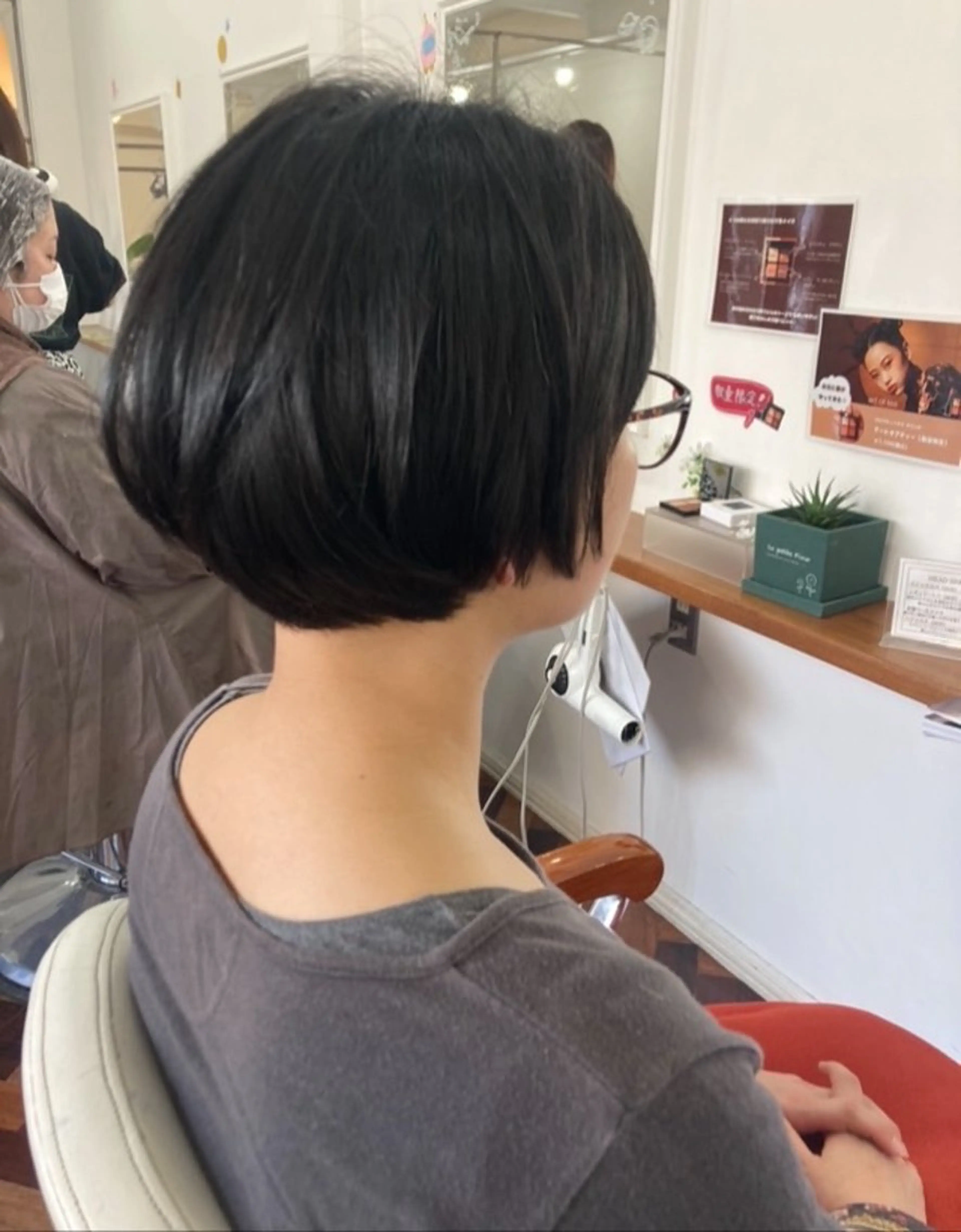 ショート ボブ 髪質改善 トリートメント mopa_kaede 暖色カラー/ロングのヘアスタイル