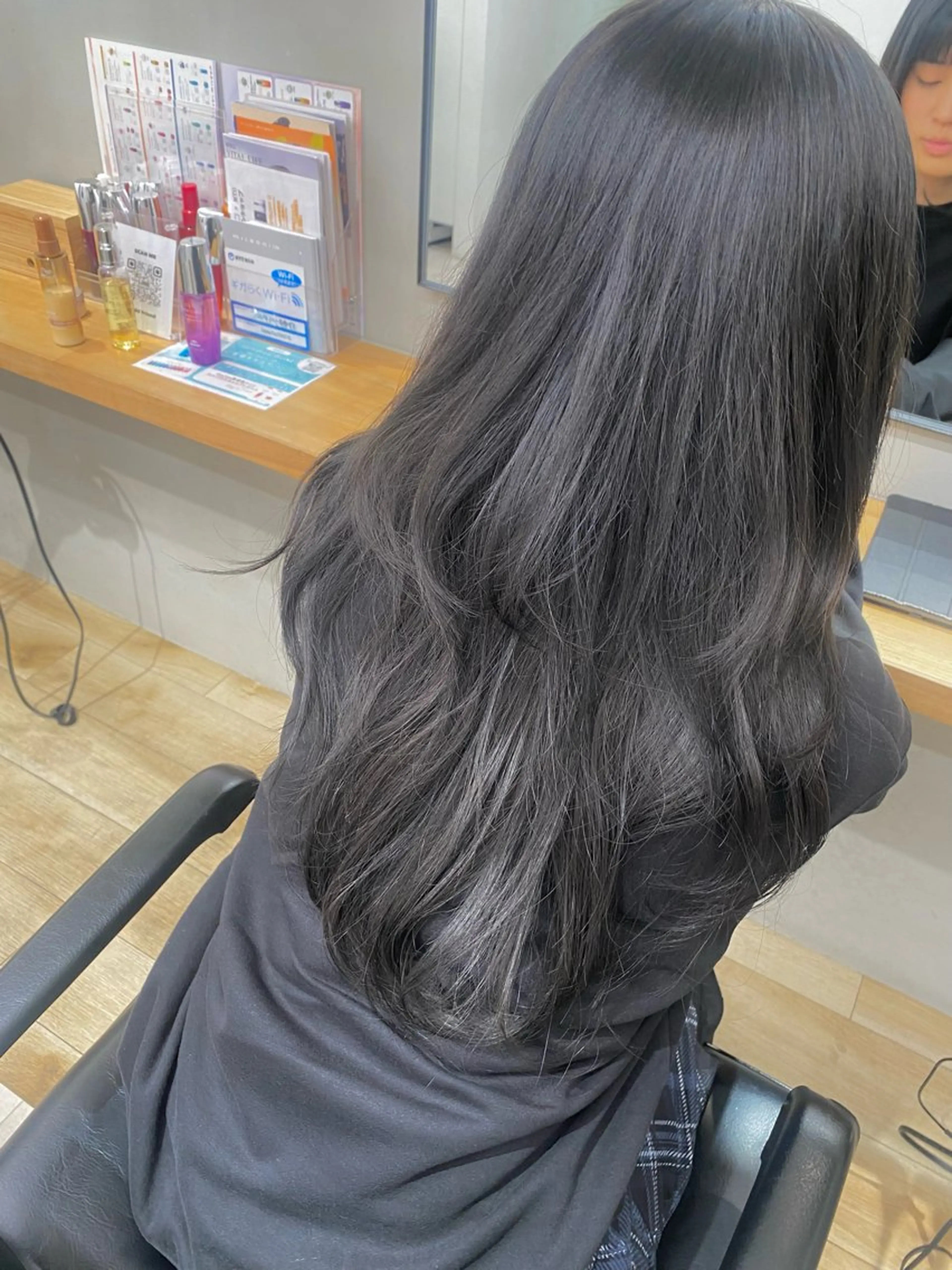 カラー ブリーチ 透明感カラー ヘアカラー Lomalia hayaのヘアスタイル