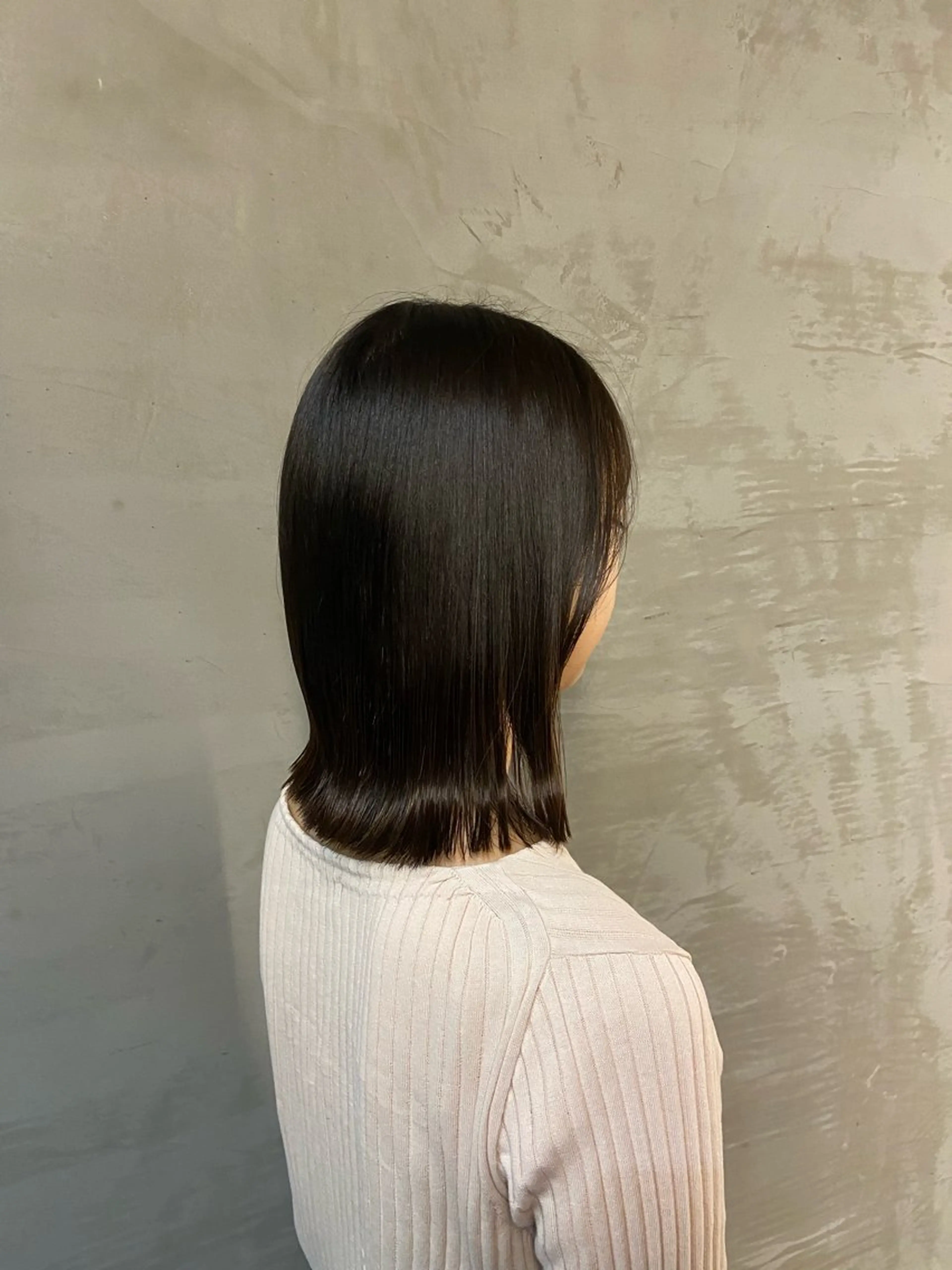 ミディアム . mioのヘアスタイル