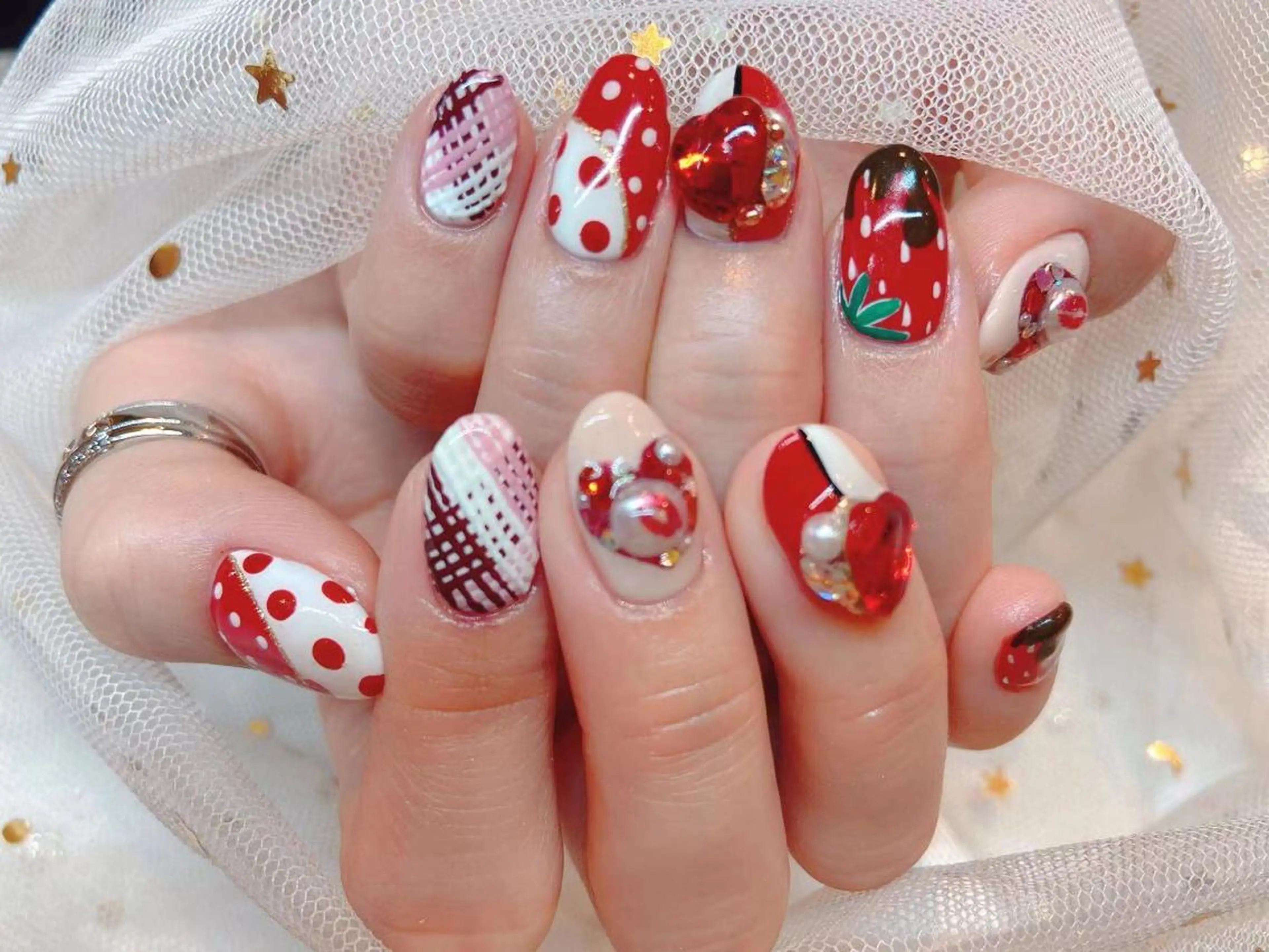 ネイル エムズ エムズのマツエク・マツパデザイン