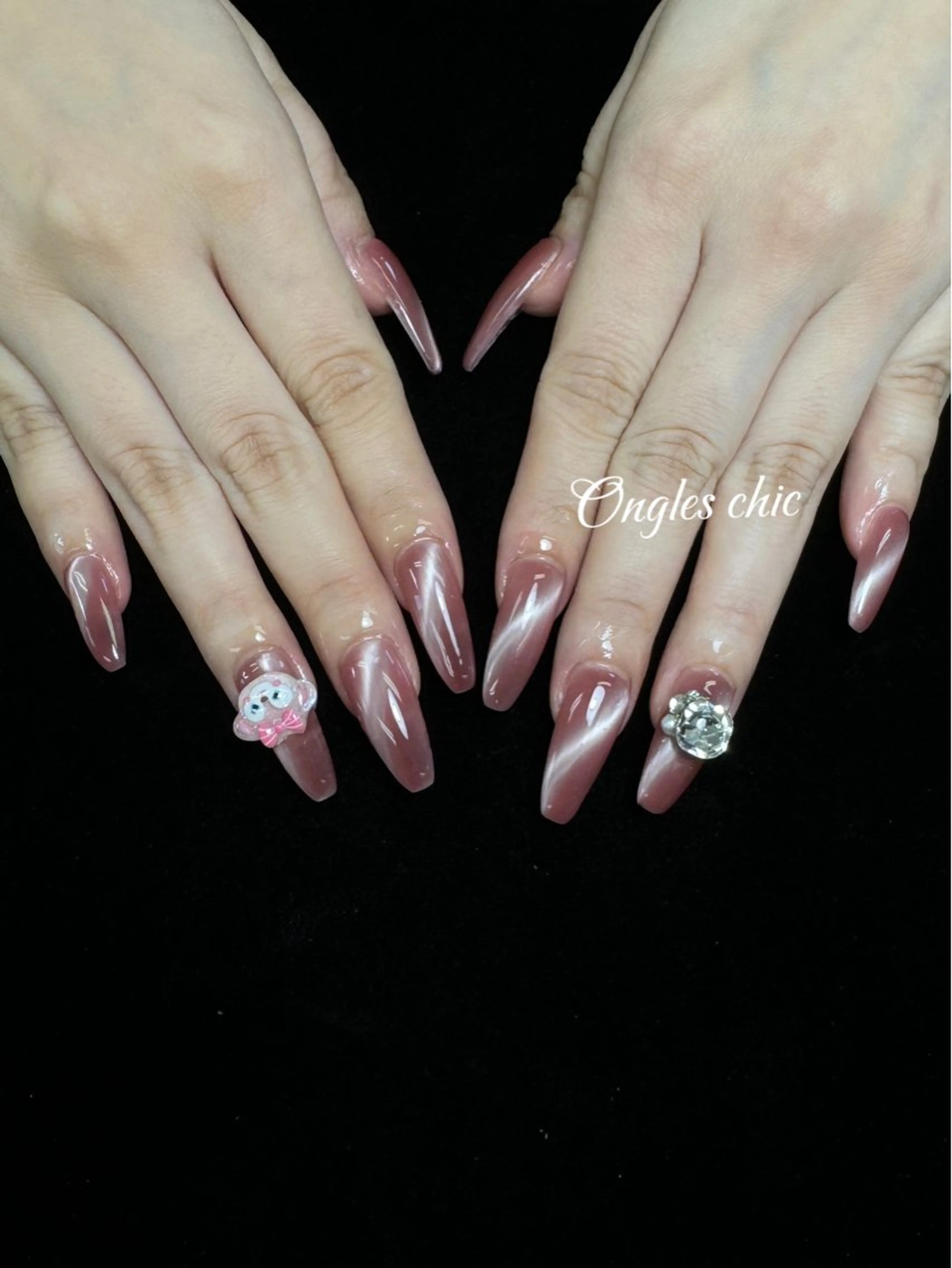 ネイル ハンドネイル ハンドケア ongles chicのネイルデザイン