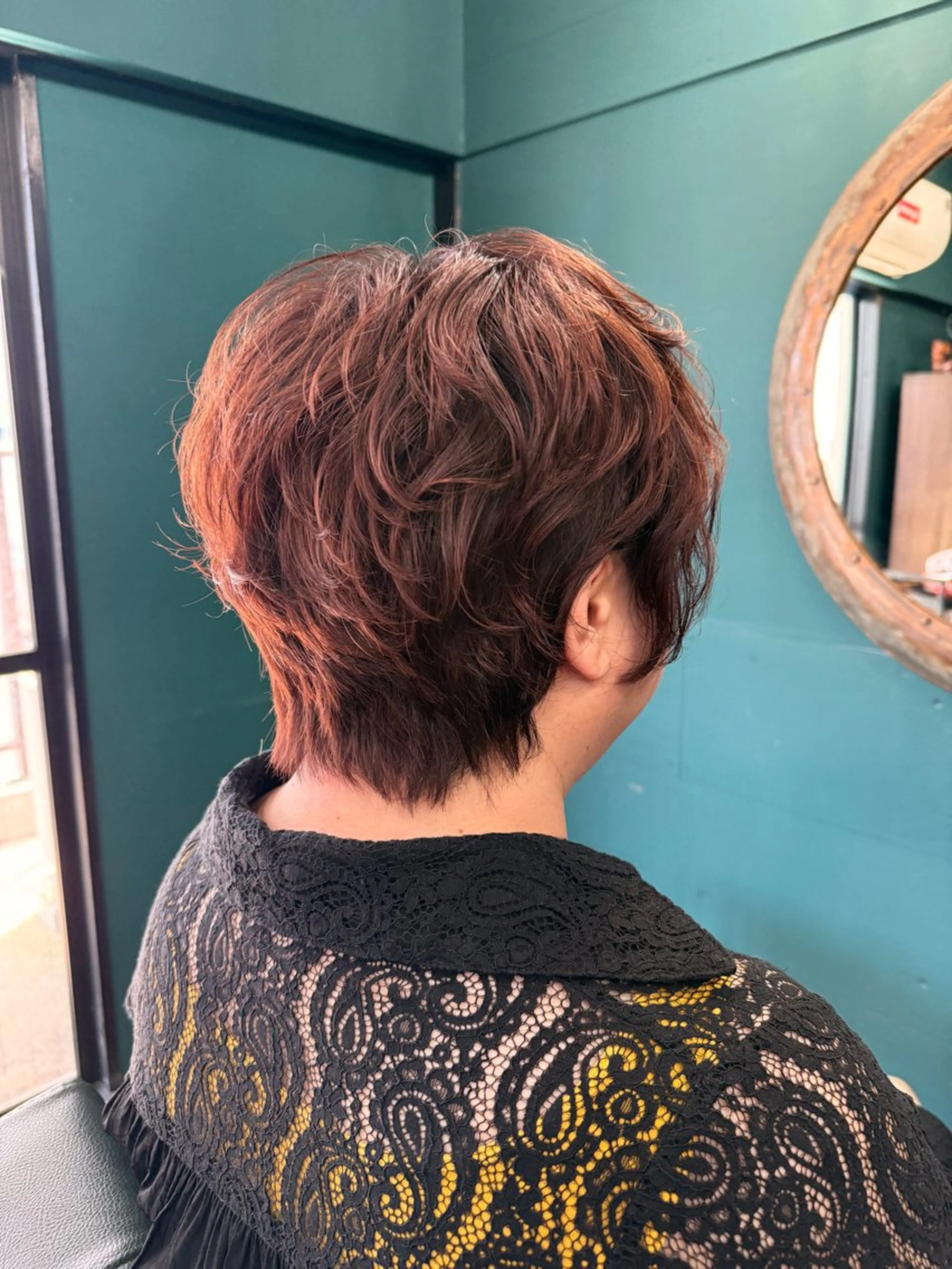 ショート カラー パーマ ブラウンカラー オレンジ オレンジブラウン 仲村 真里奈のヘアスタイル