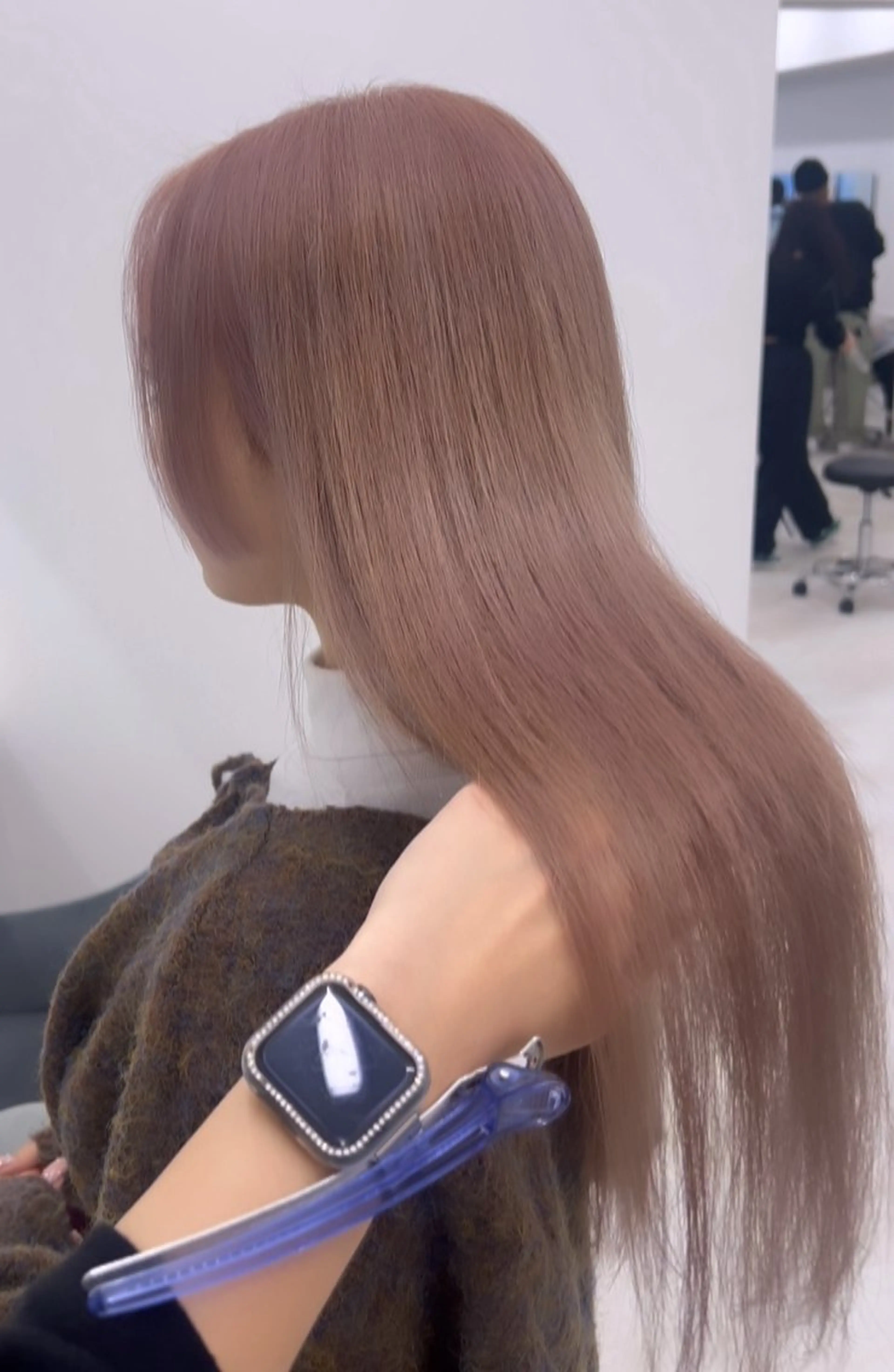 ロング カラー リコ ハッシュカット 韓国レイヤーのヘアスタイル