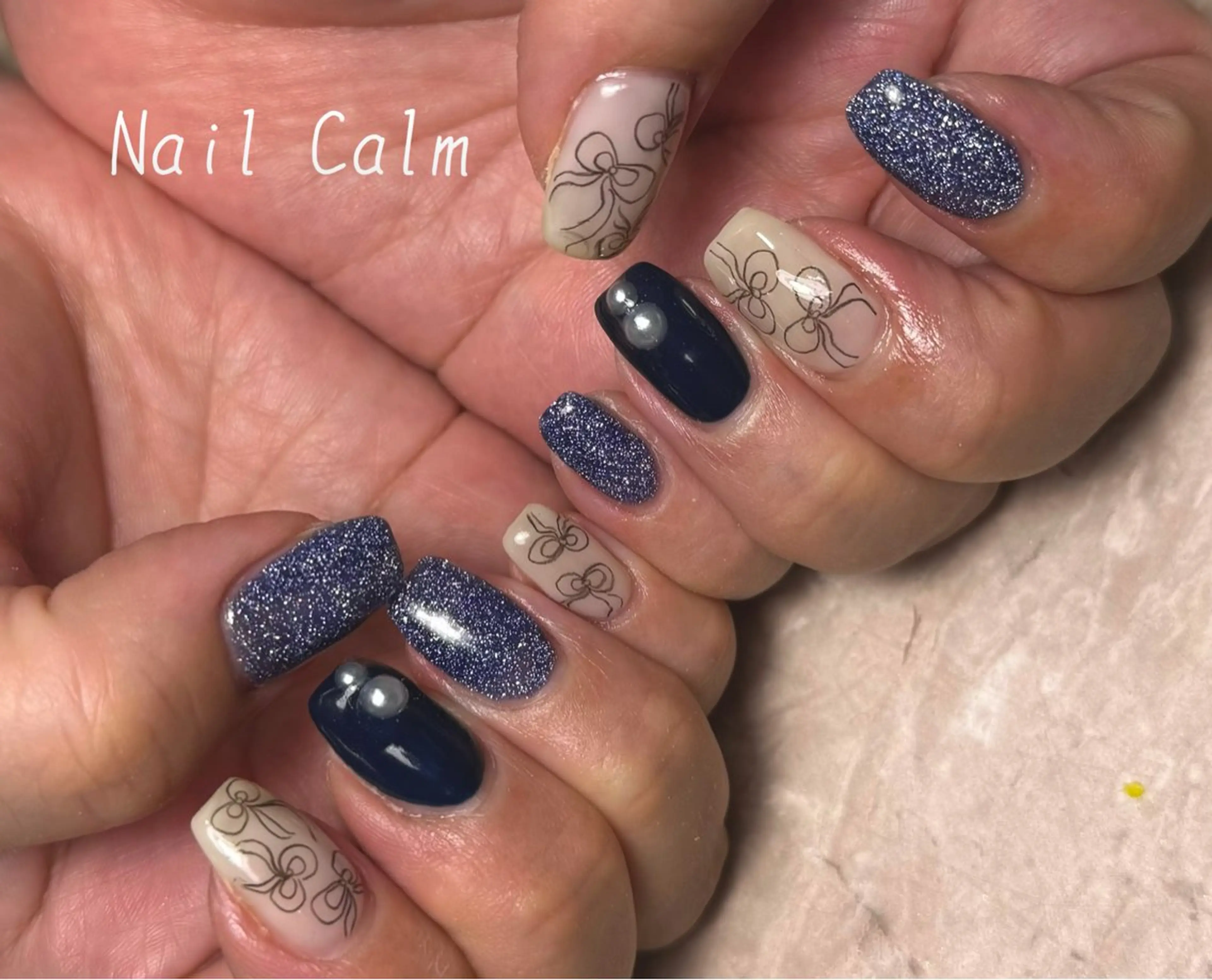 ネイル リボン ハンドネイル プライベートサロン Calmのネイルデザイン