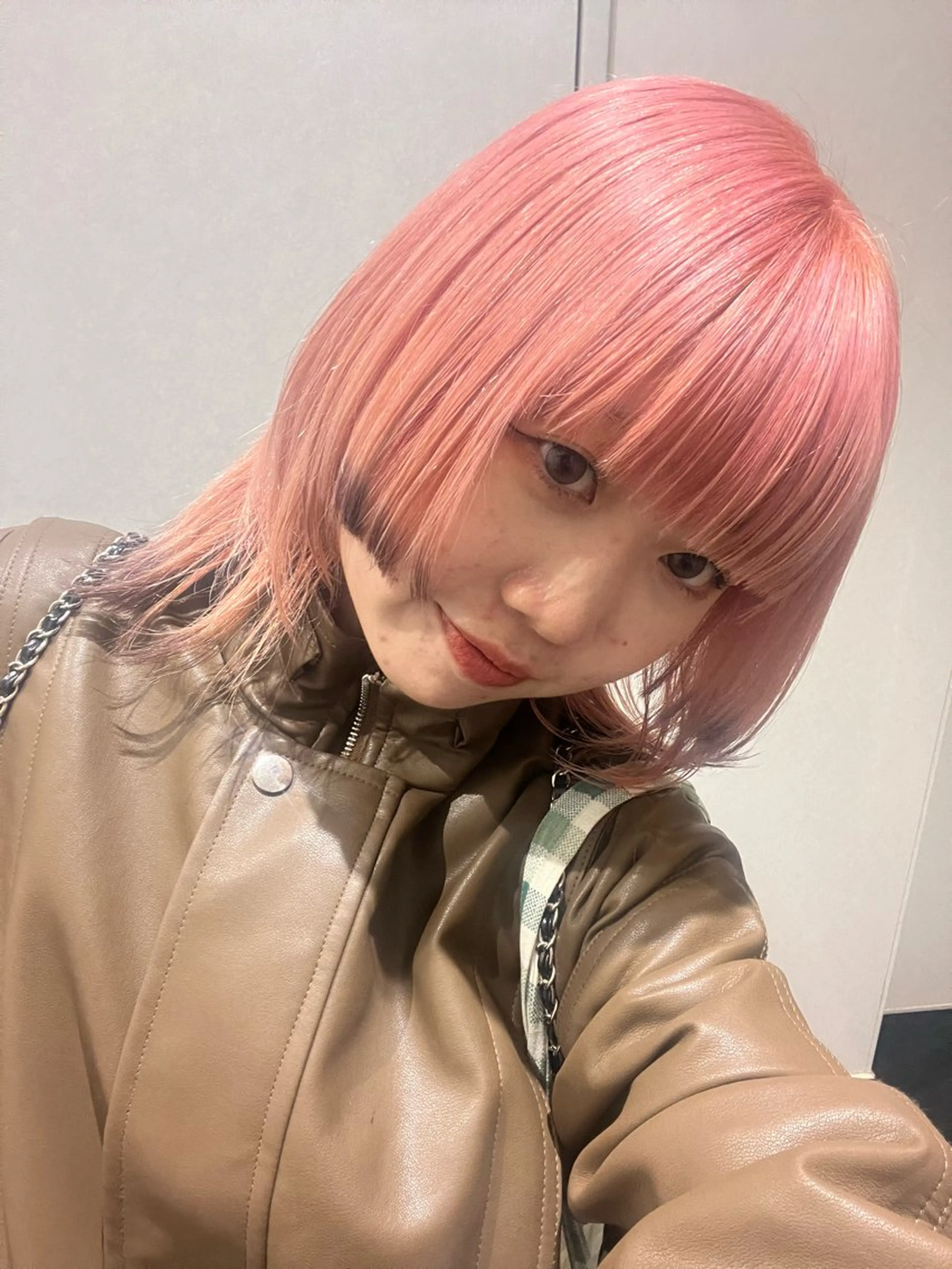 ミディアム カラー ブリーチ オレンジ ピンクカラー person♡kii マオのヘアスタイル