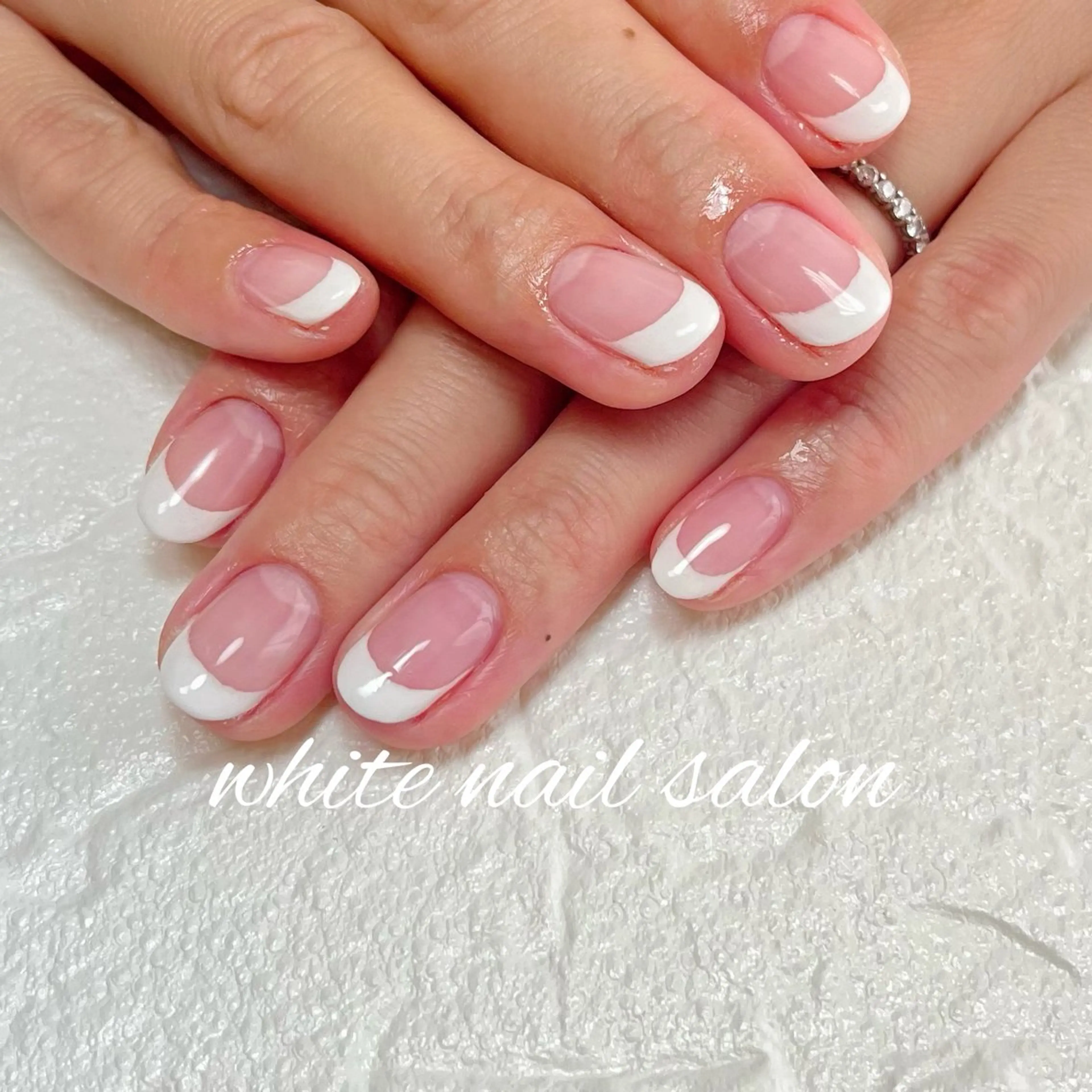 ネイル フレンチネイル ラメ(グリッター) ハンドネイル white nail salonのネイルデザイン