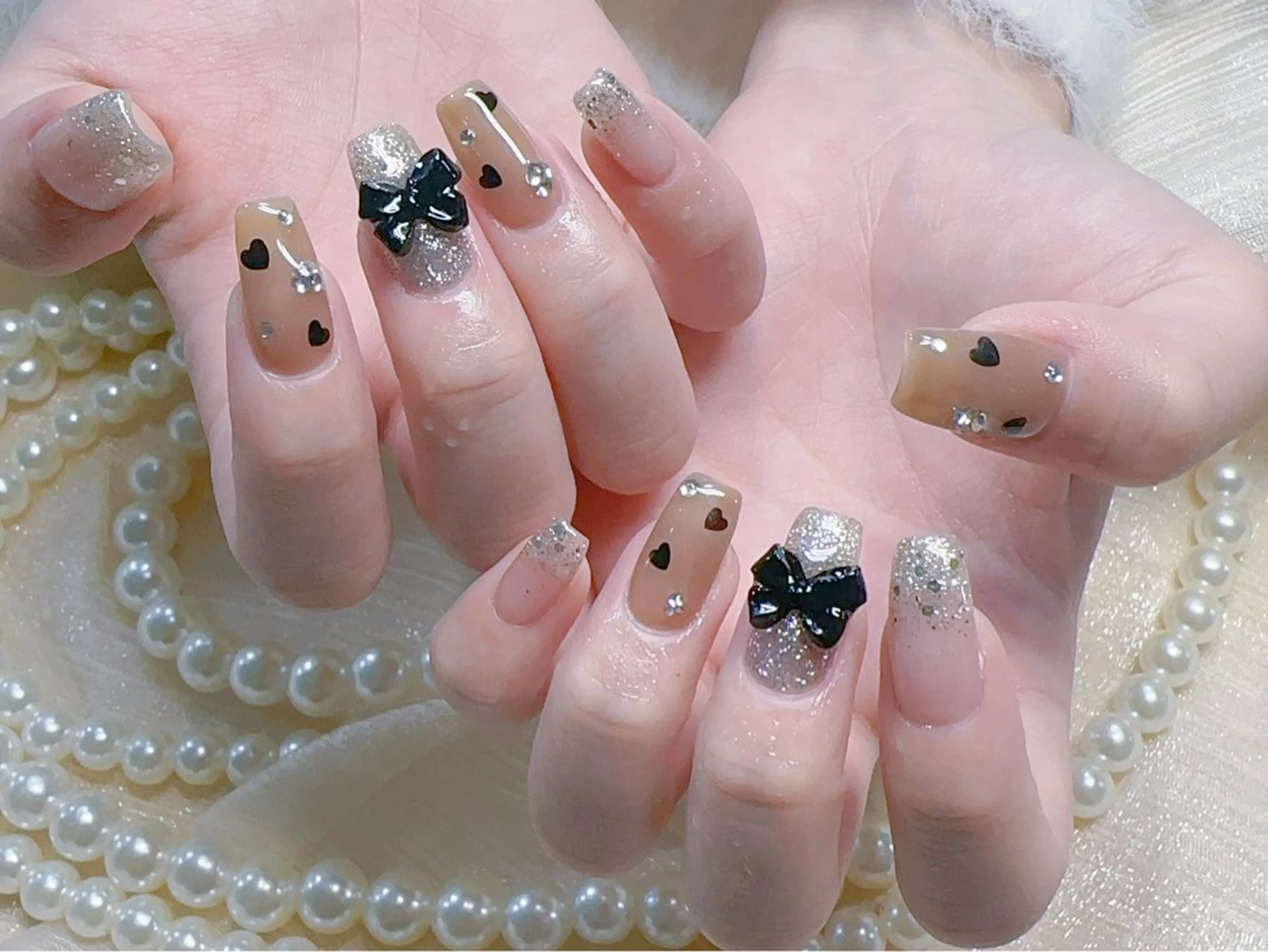 ネイル グラデーション ハート ラメ(グリッター) リボン ハンドネイル MO MO🐻のネイルデザイン