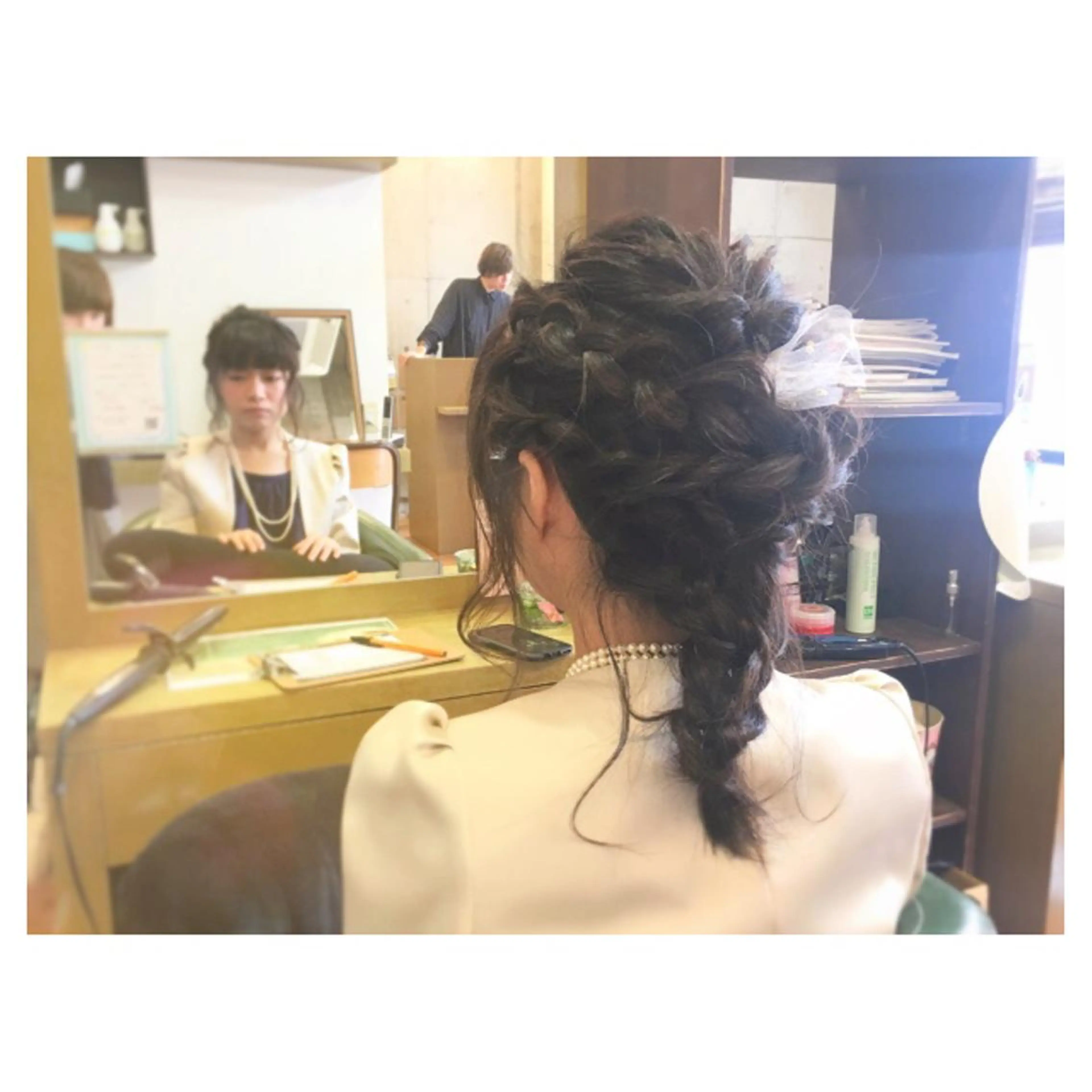 セミロング カラー パーマ ヘアアレンジ ツイスパ・波巻き 🩵片平和香奈のヘアスタイル