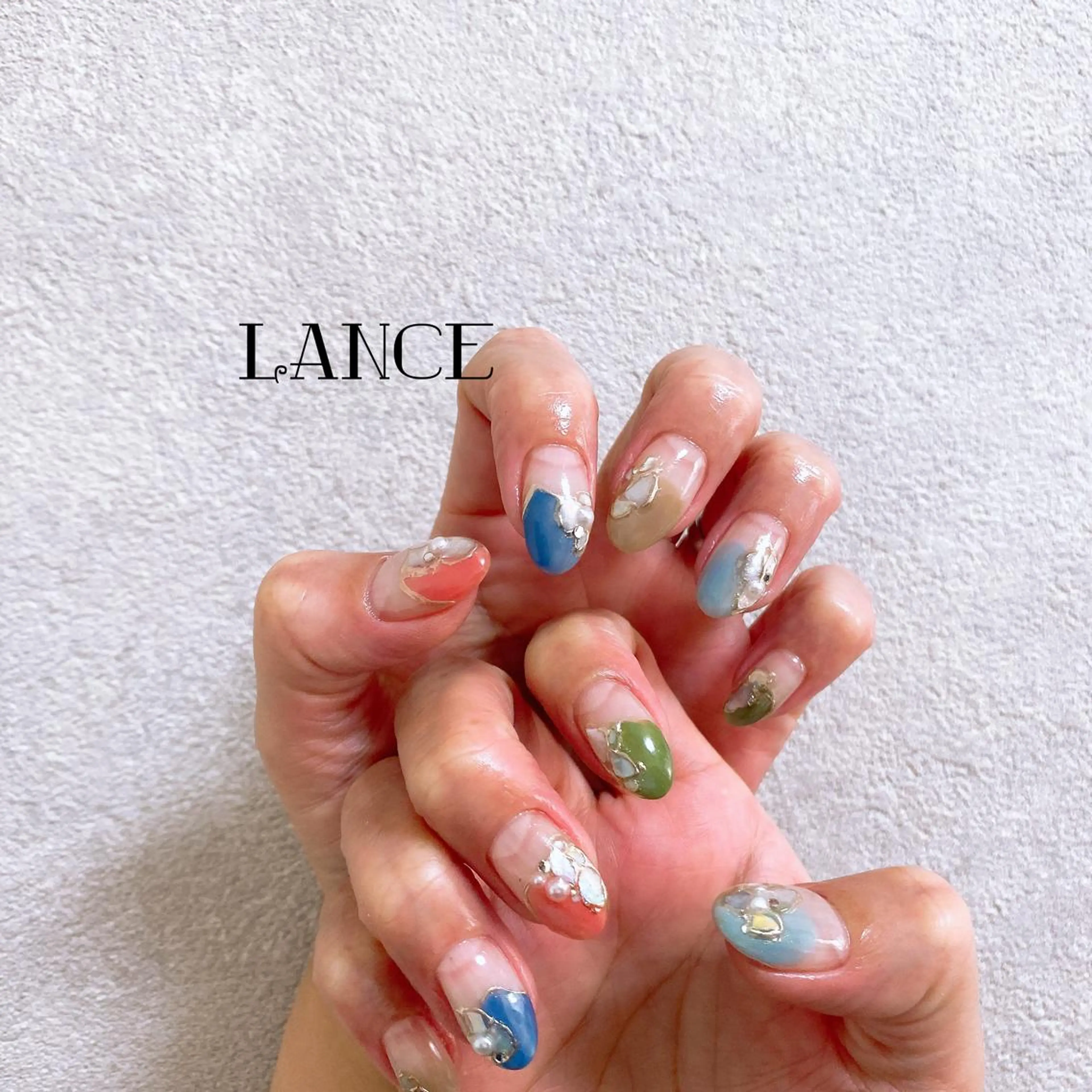 ミディアム ネイル オーロラネイル フットネイル フレンチネイル ミラーネイル ニュアンスネイル ハンドネイル Lance nailのネイルデザイン